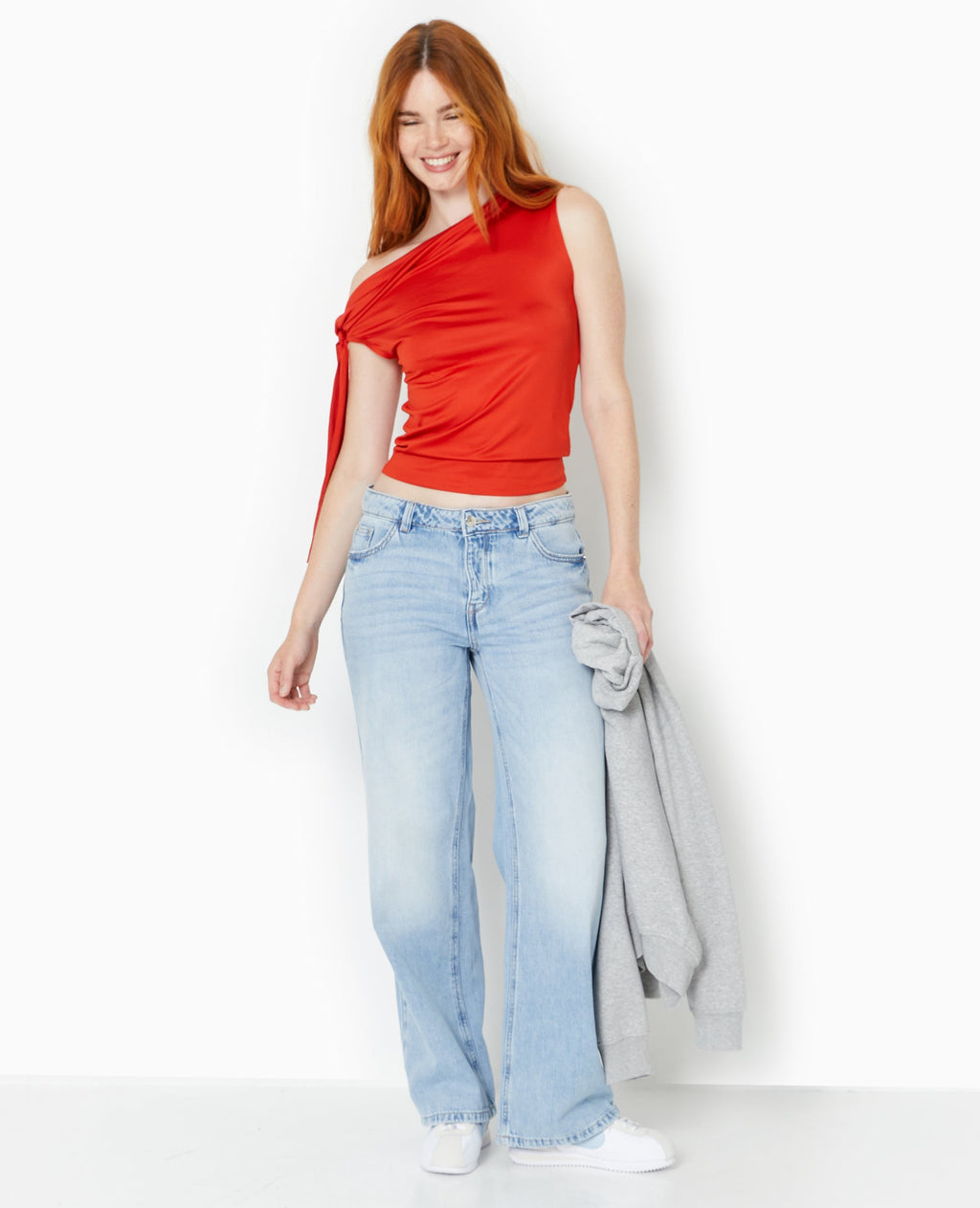 Top asymétrique avec nœud épaule