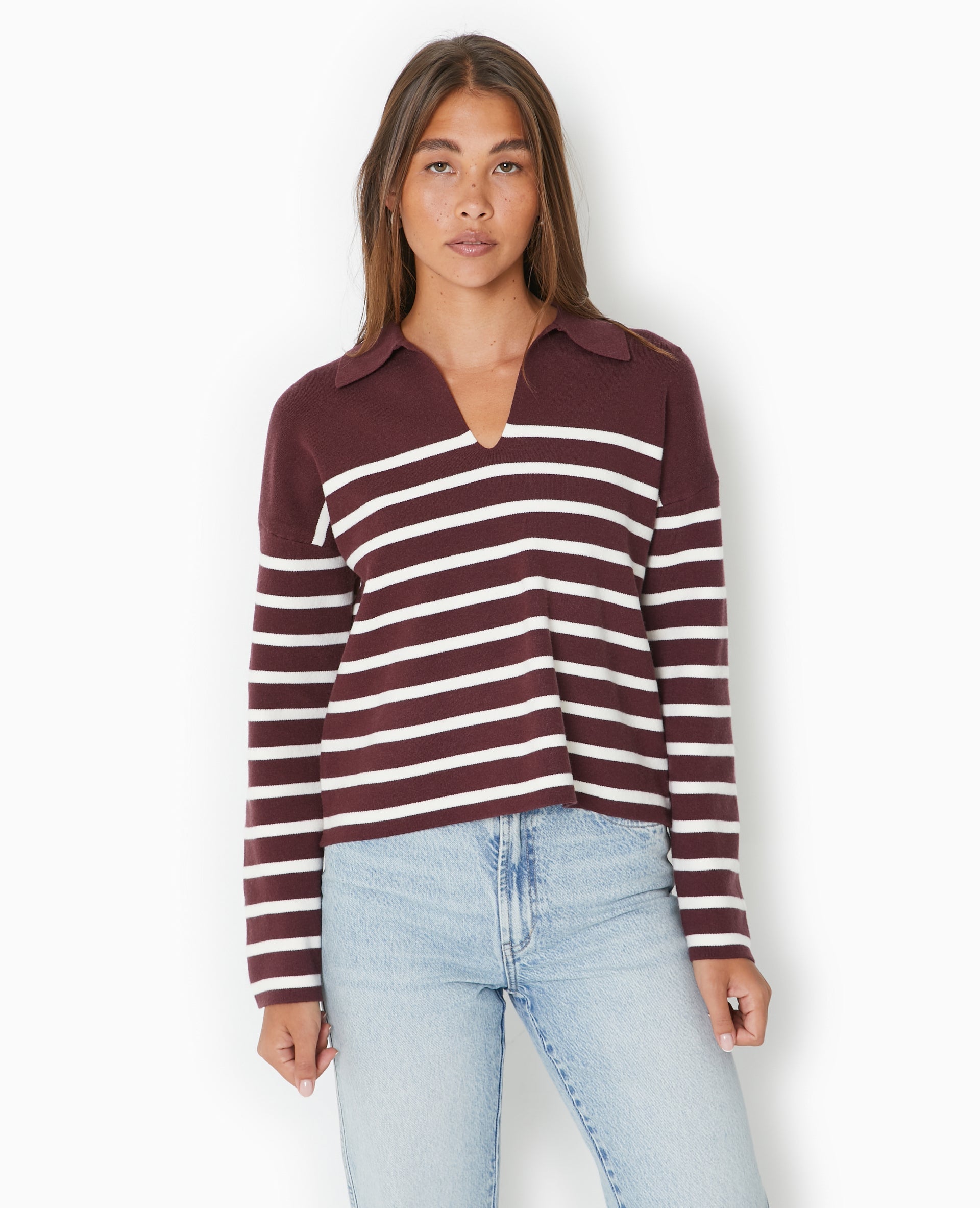 Pull avec col en maille rayée