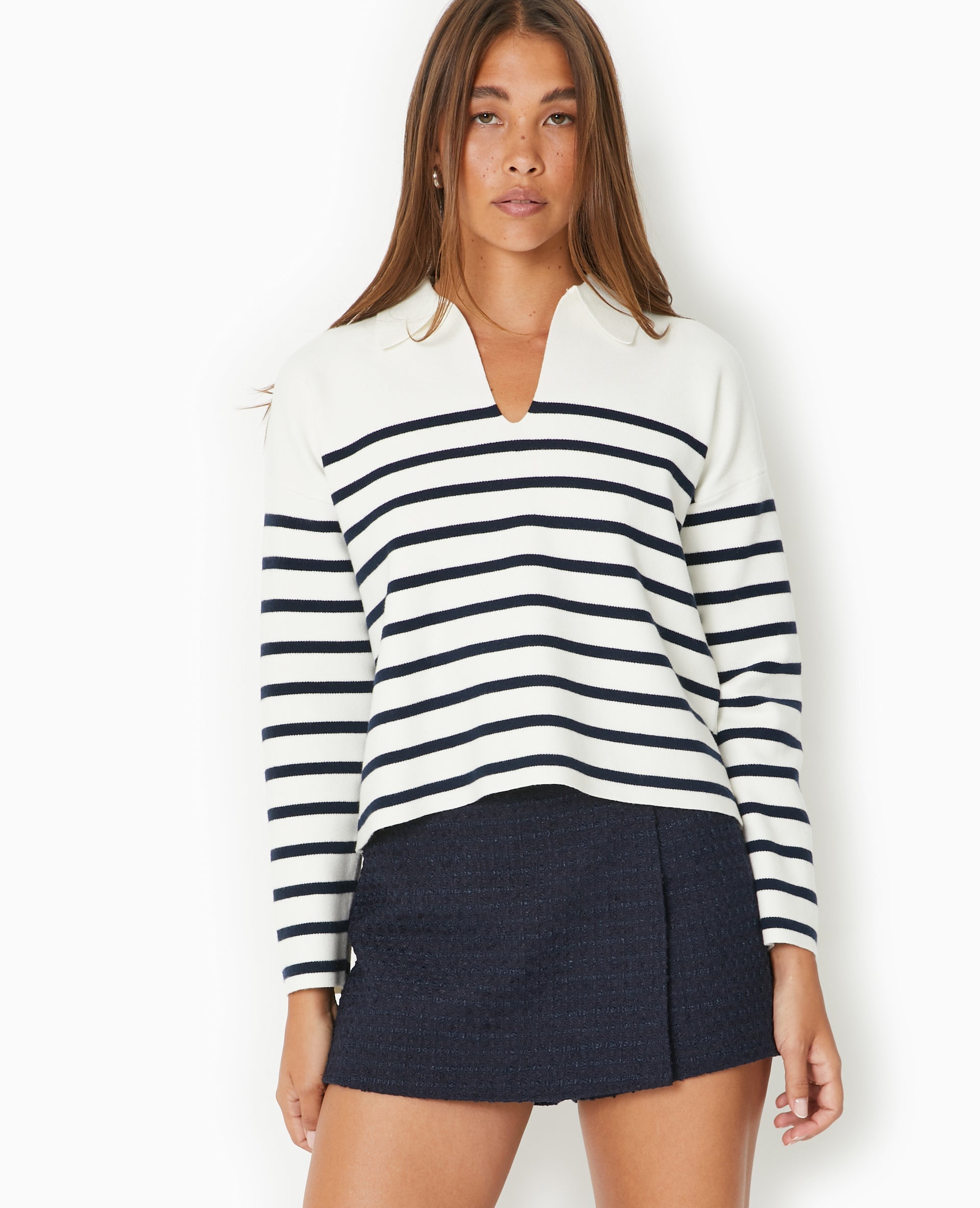 Pull avec col en maille rayée