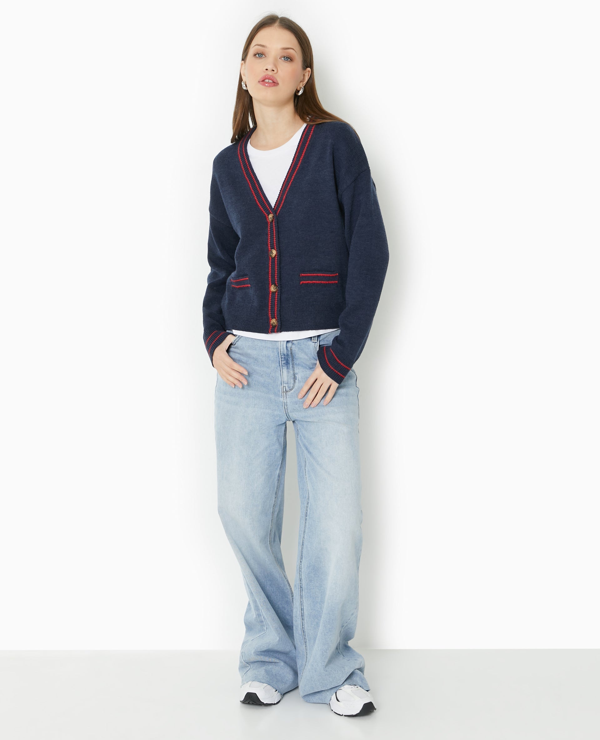 Gilet col V avec bords contrastés