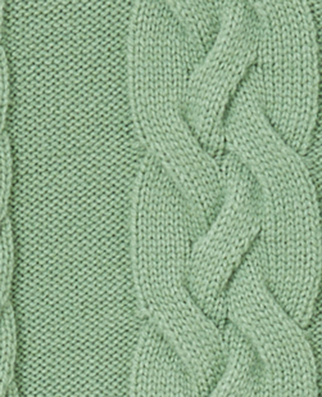 Pull en maille torsadée devant