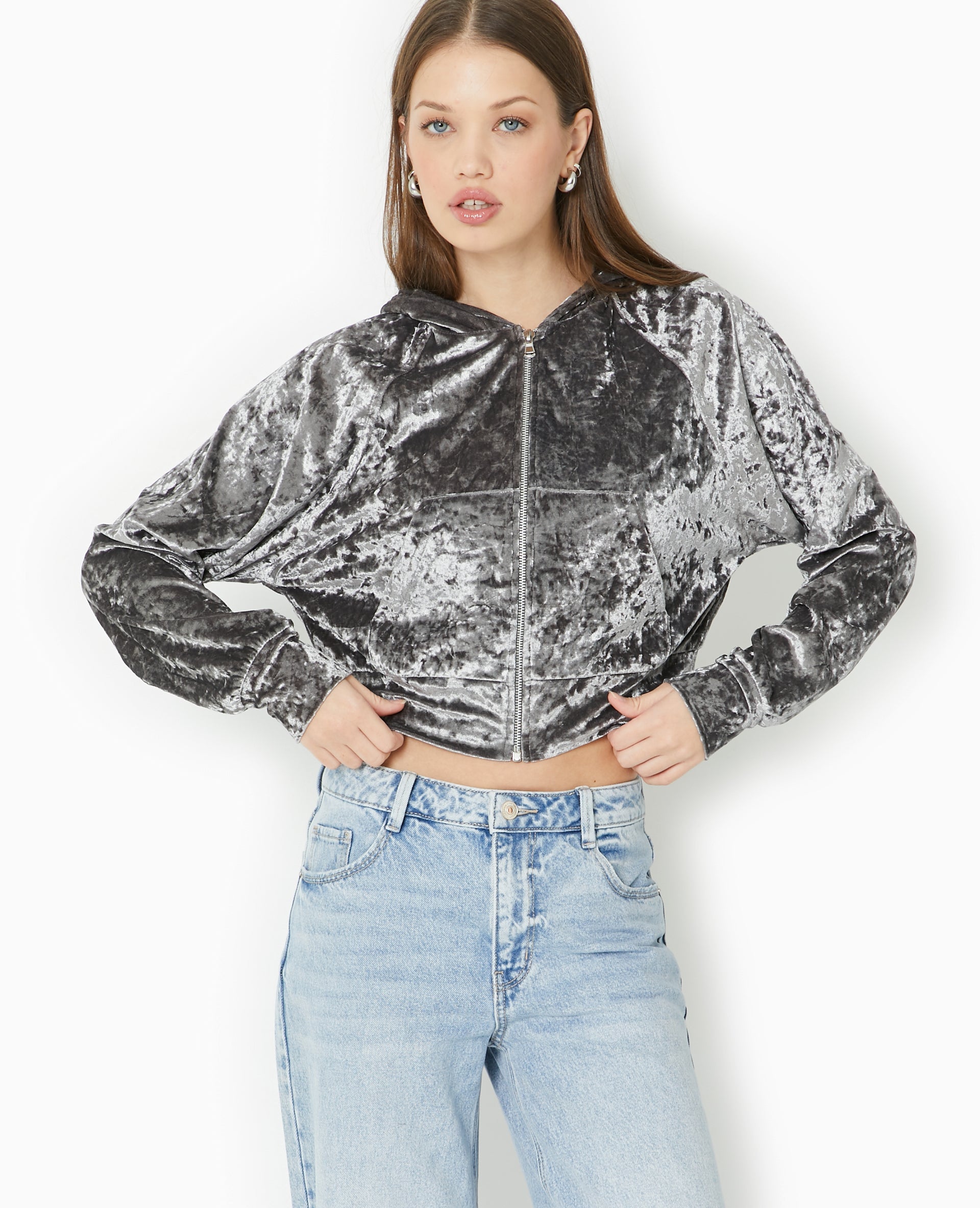 Sweat zippé en velours avec capuche