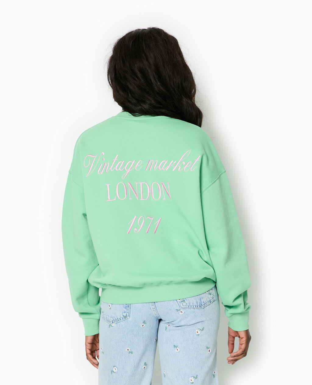 Sweat oversize avec broderies devant et dos