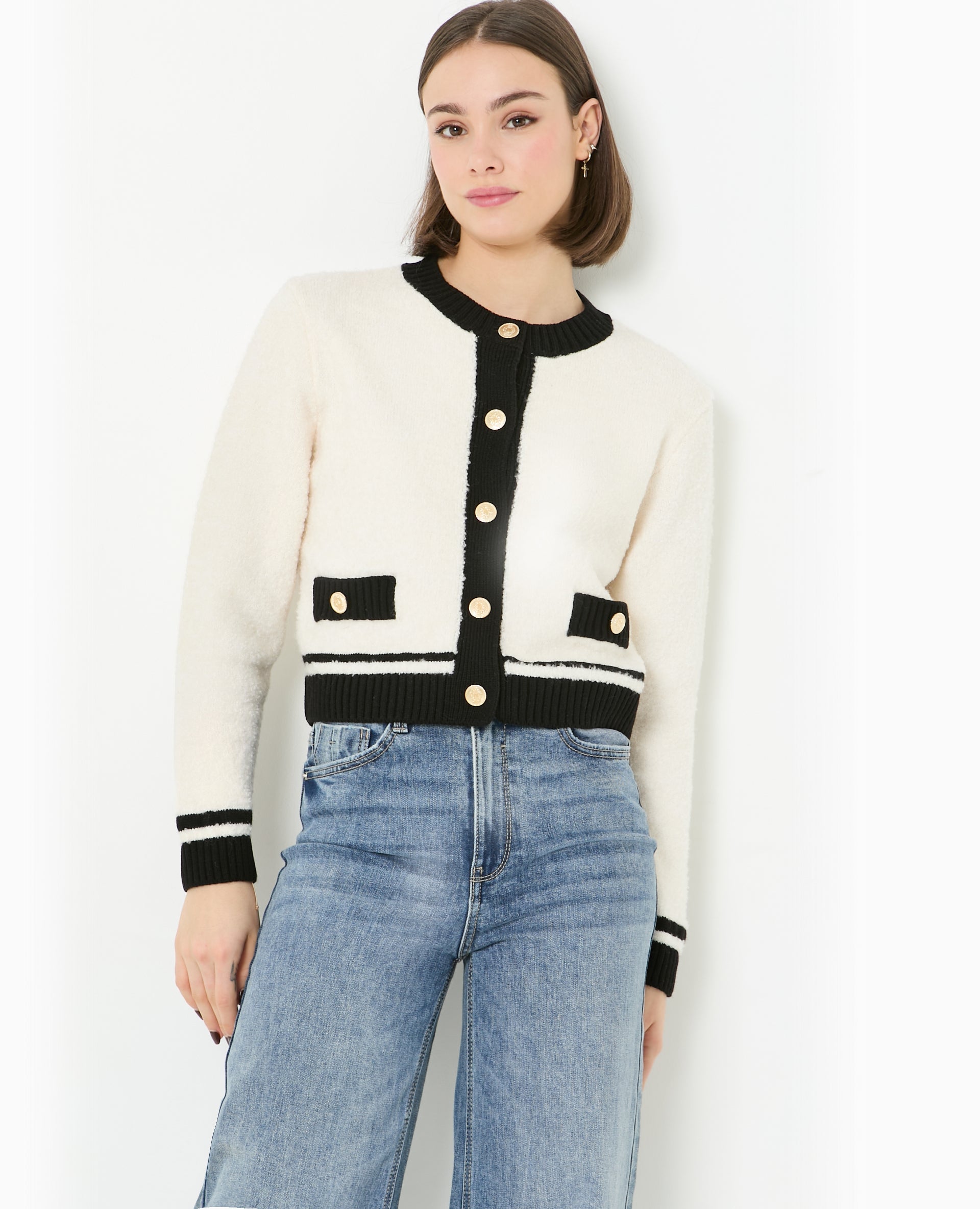 Gilet col rond avec bords contrastés