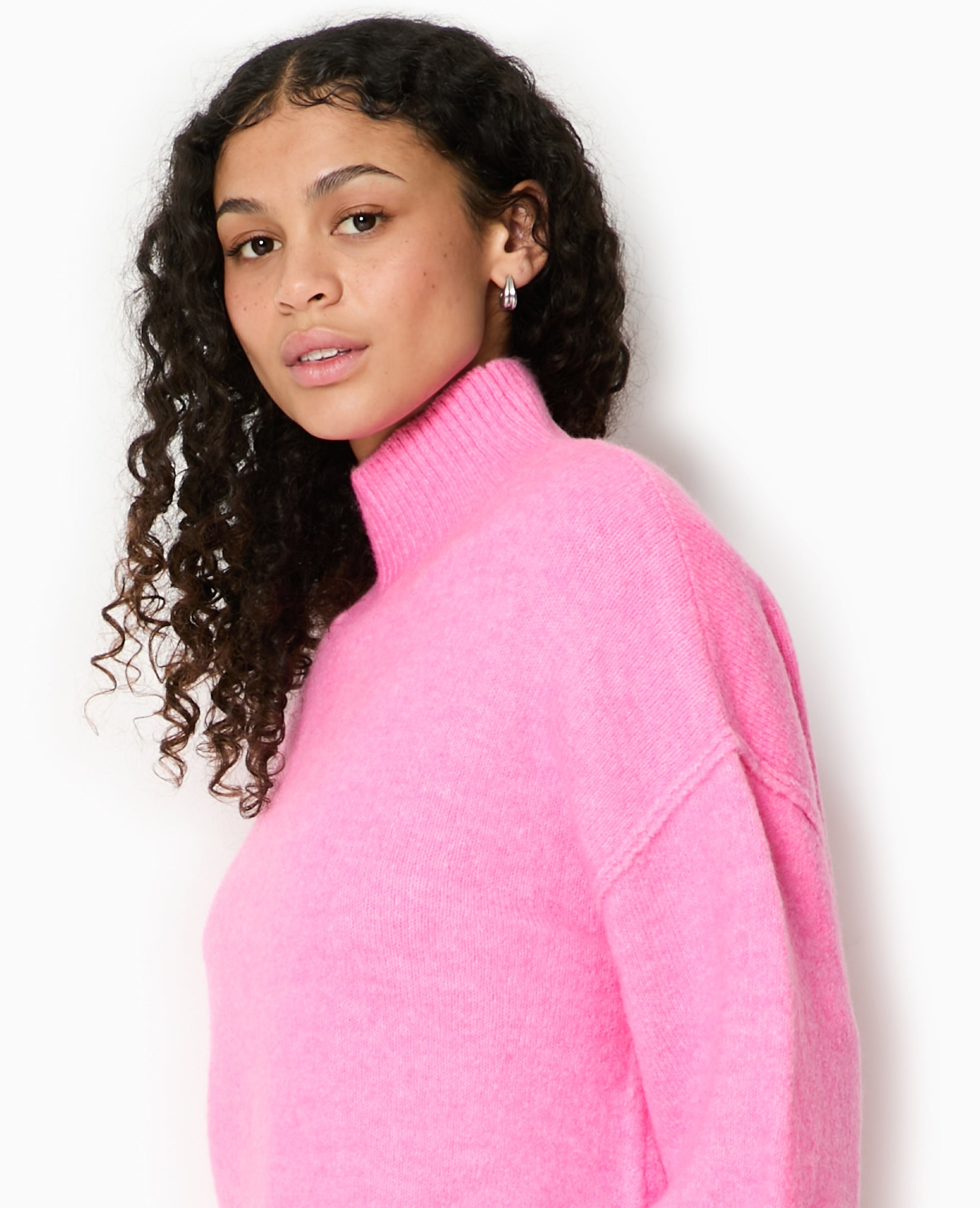 Pull col montant manches larges