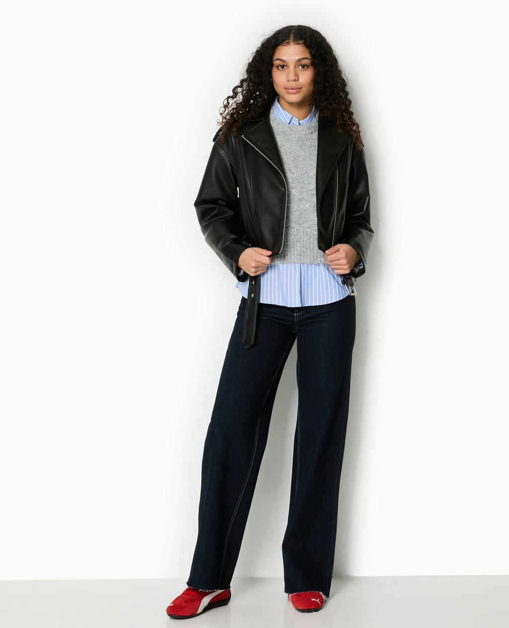 Pull court en maille douce et poilue
