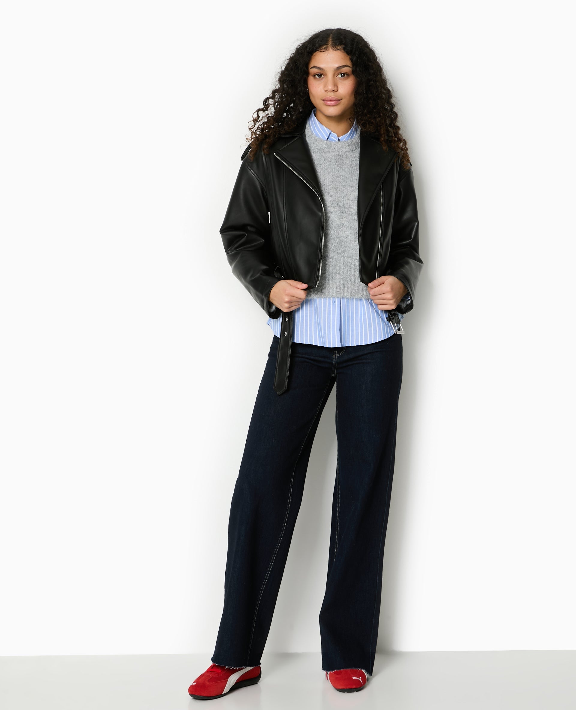 Pull court en maille douce et poilue