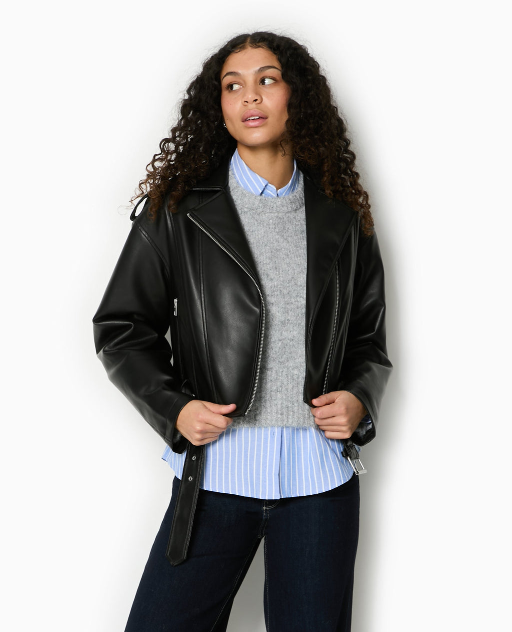 Pull court en maille douce et poilue