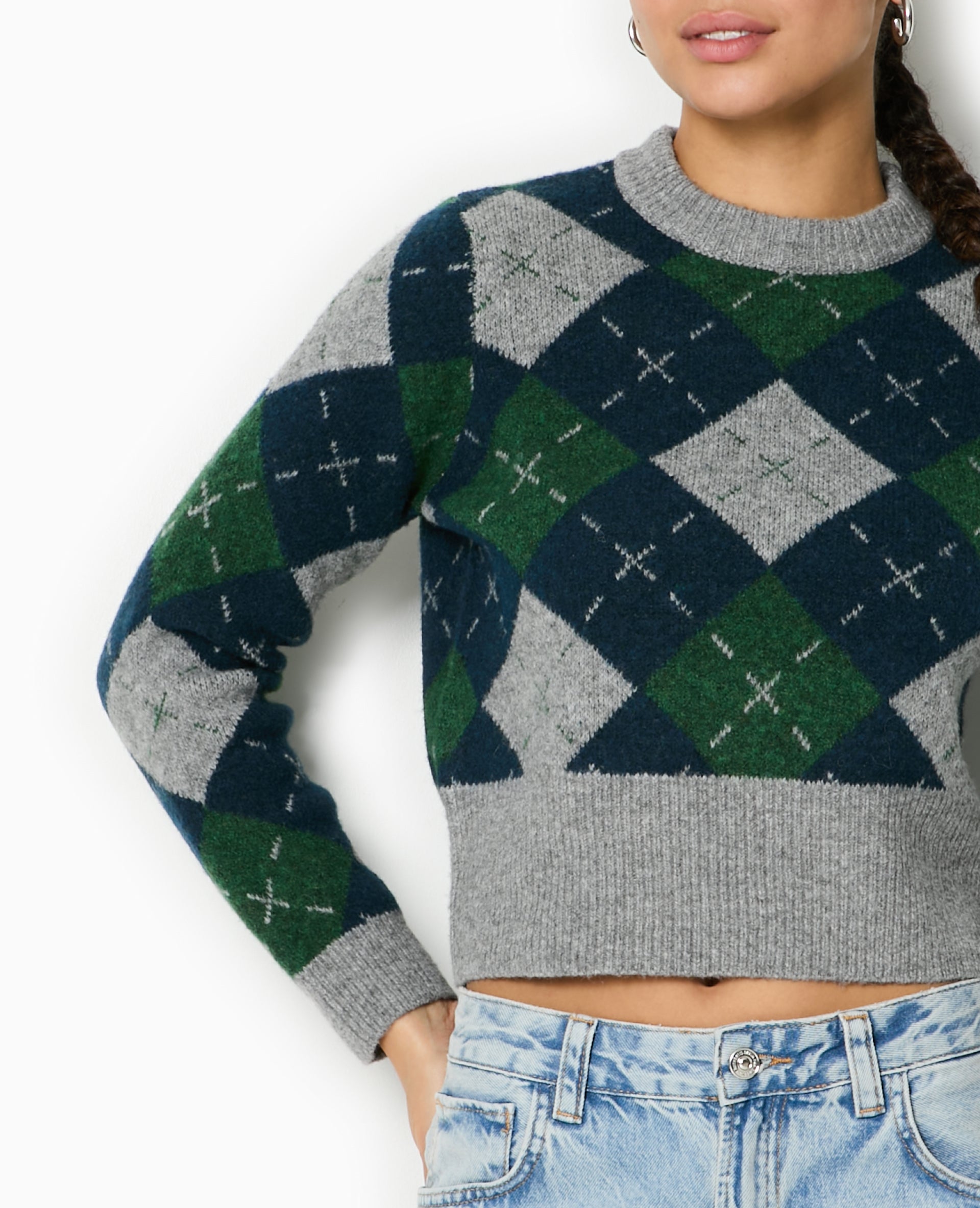 Pull court motif losanges