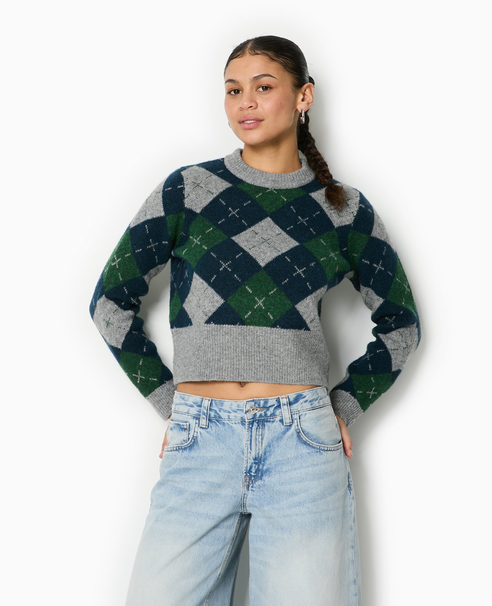 Pull court motif losanges