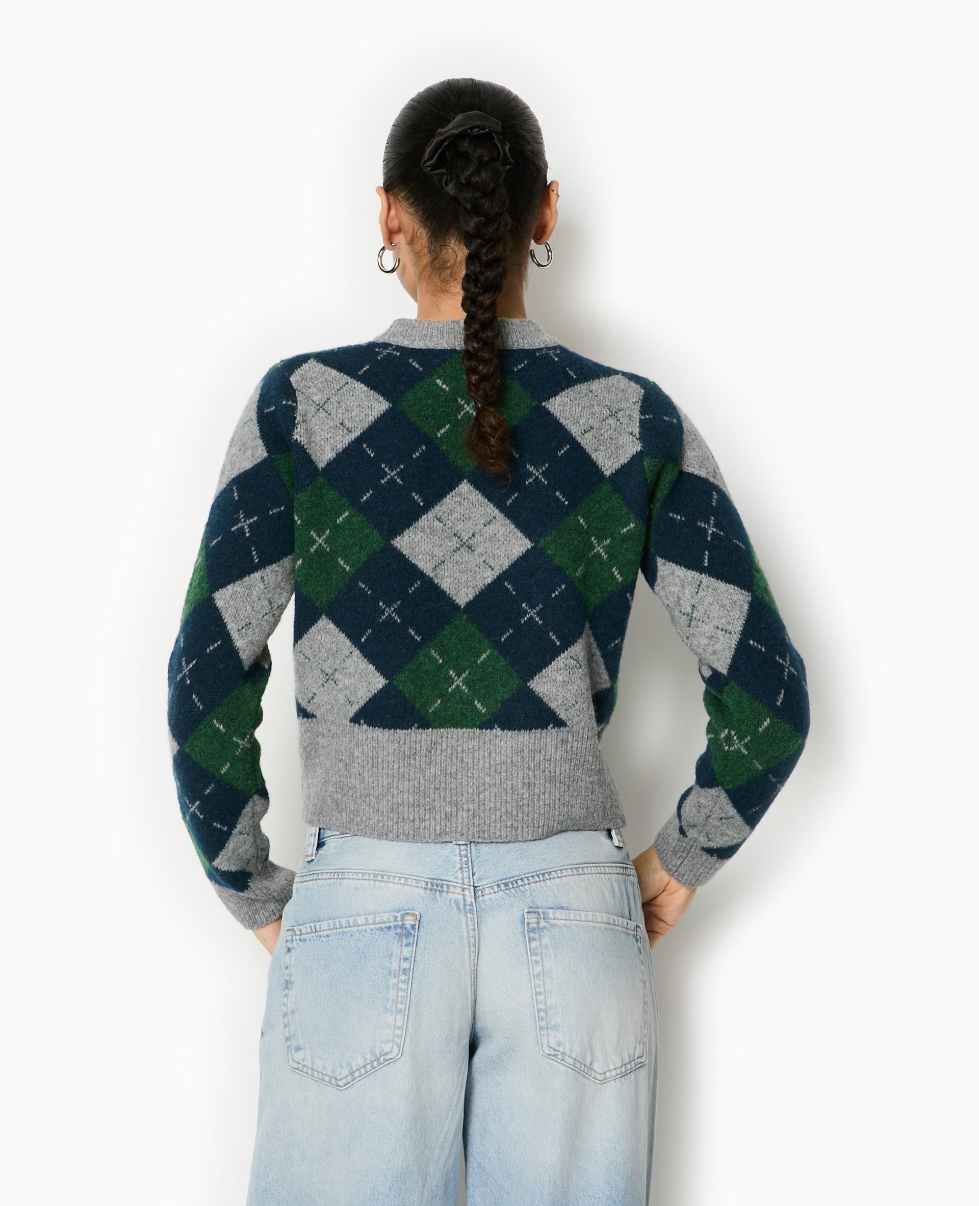 Pull court motif losanges