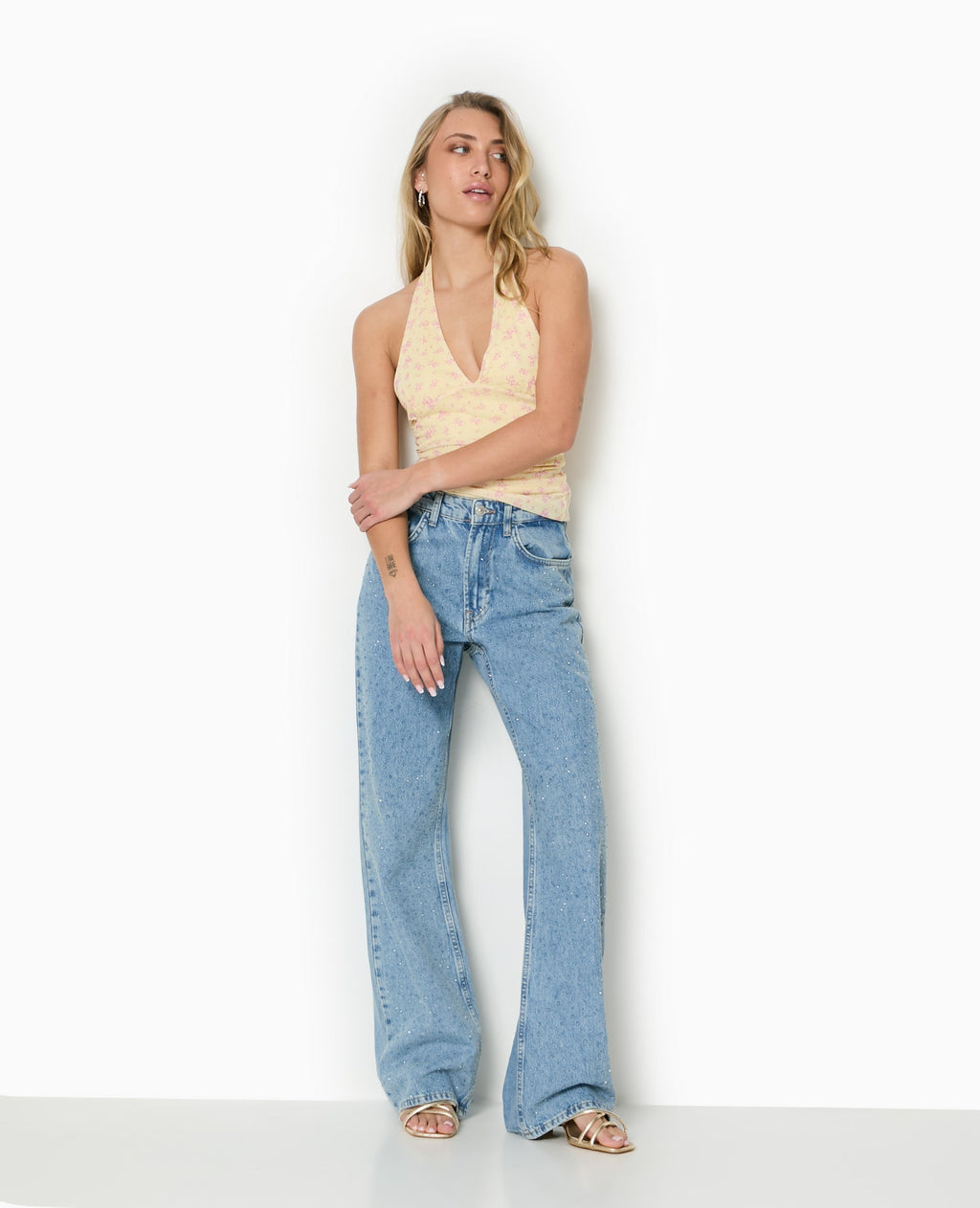 Top dos-nu en résille motif fleurs