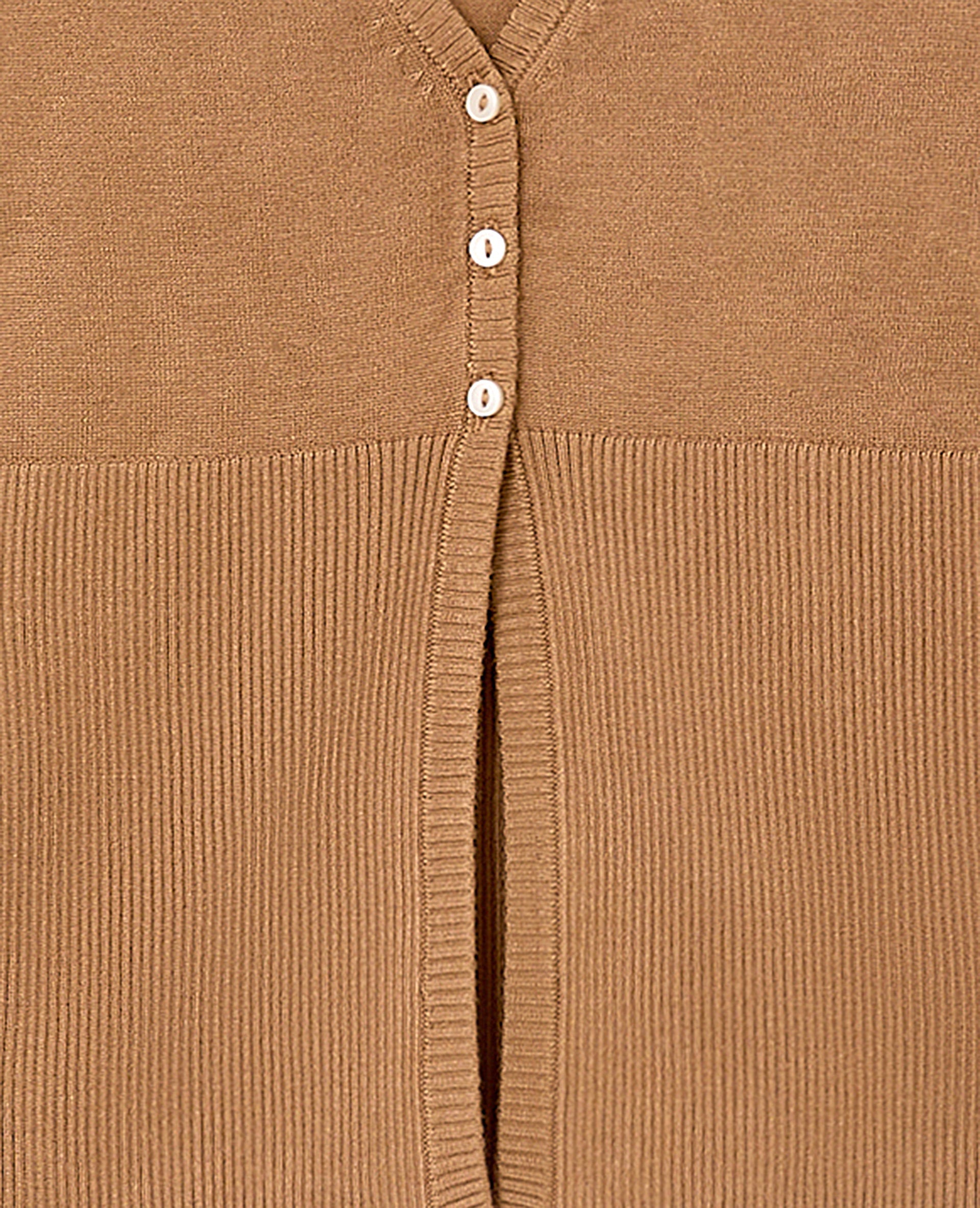 Gilet en maille fine avec grand bord-côtes