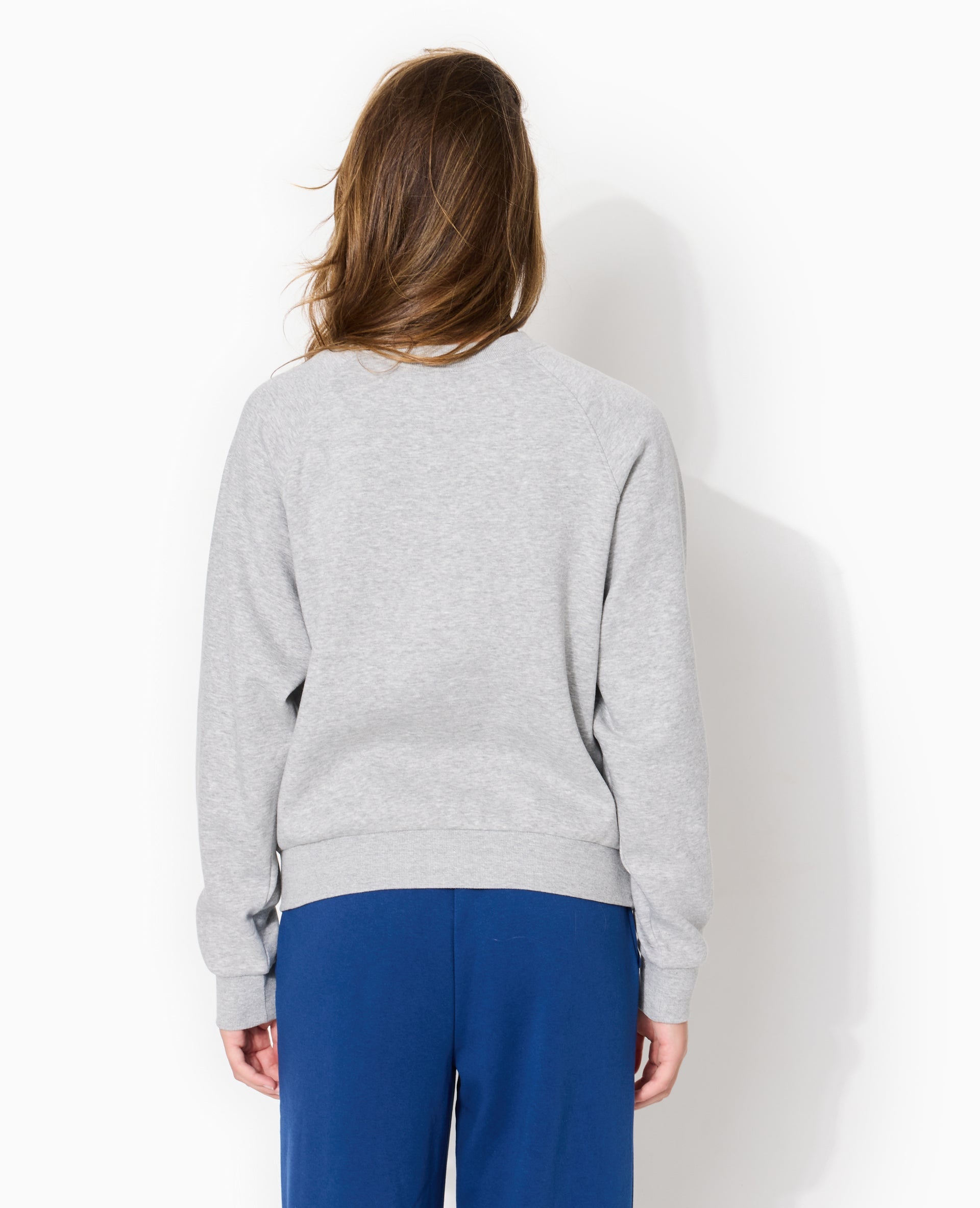 Sweat col rond avec étiquette cousue