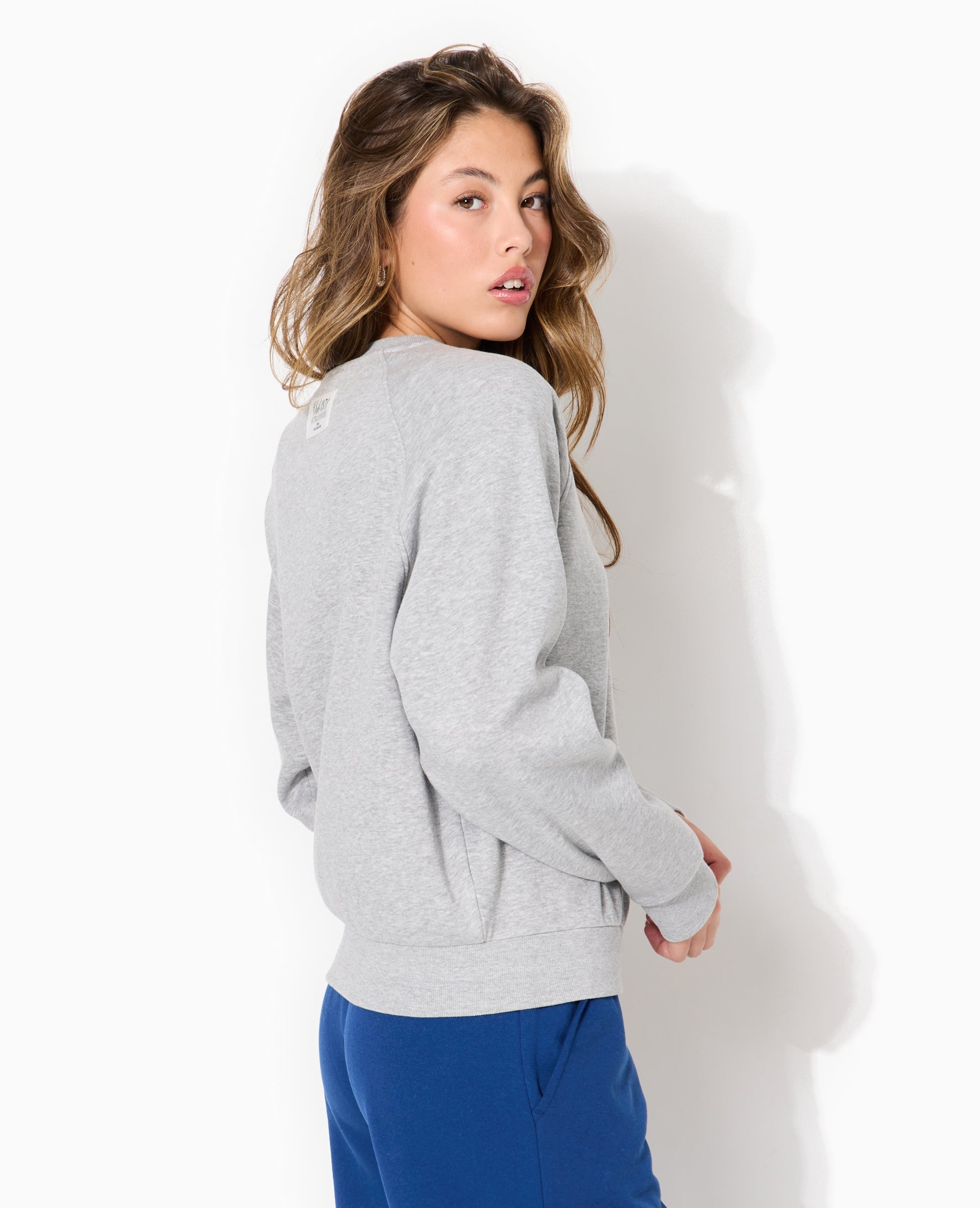 Sweat col rond avec étiquette cousue