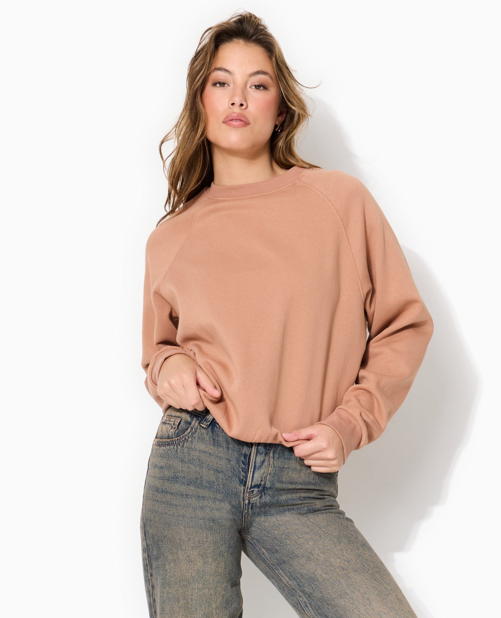 Sweat col rond avec étiquette cousue