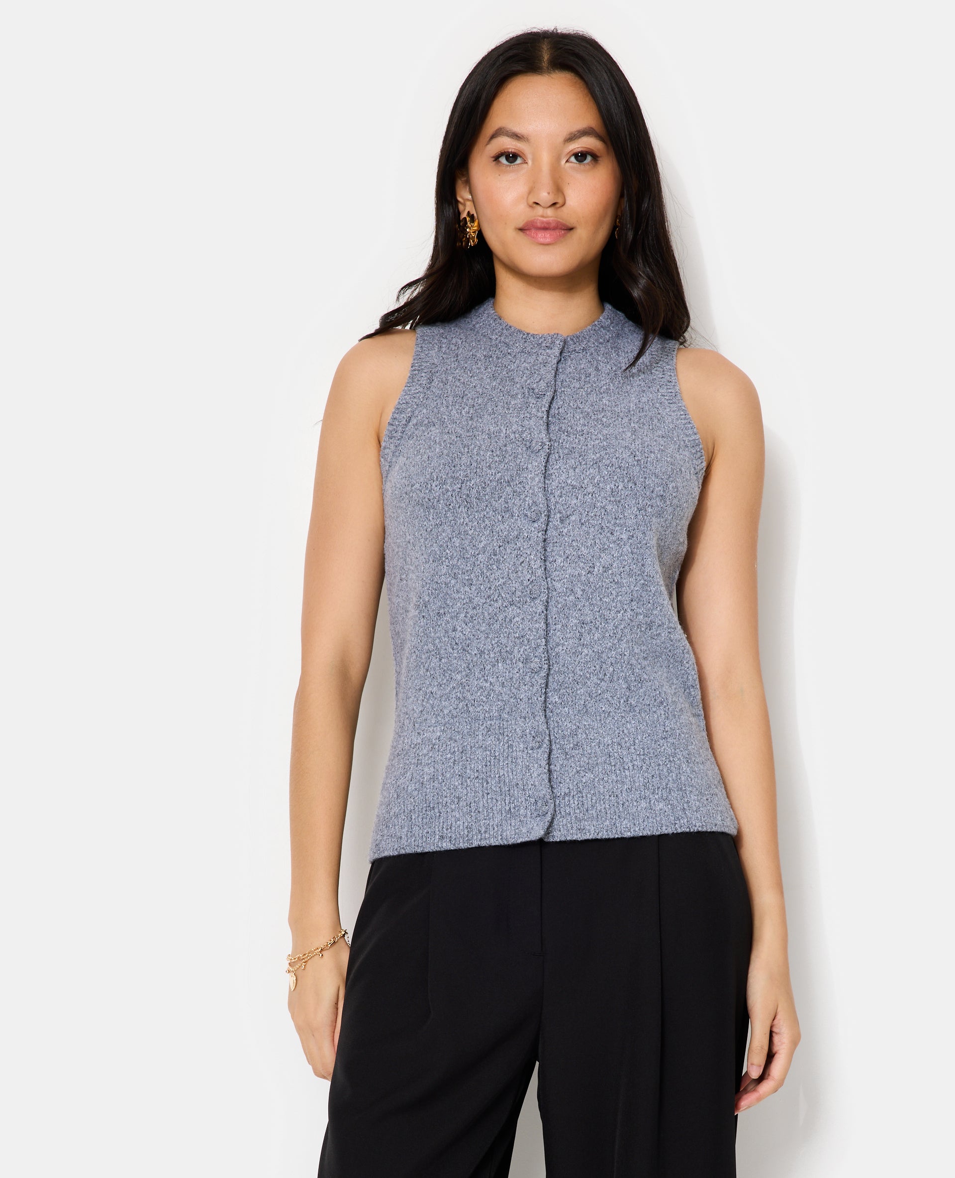 Gilet sans manches avec boutons recouverts
