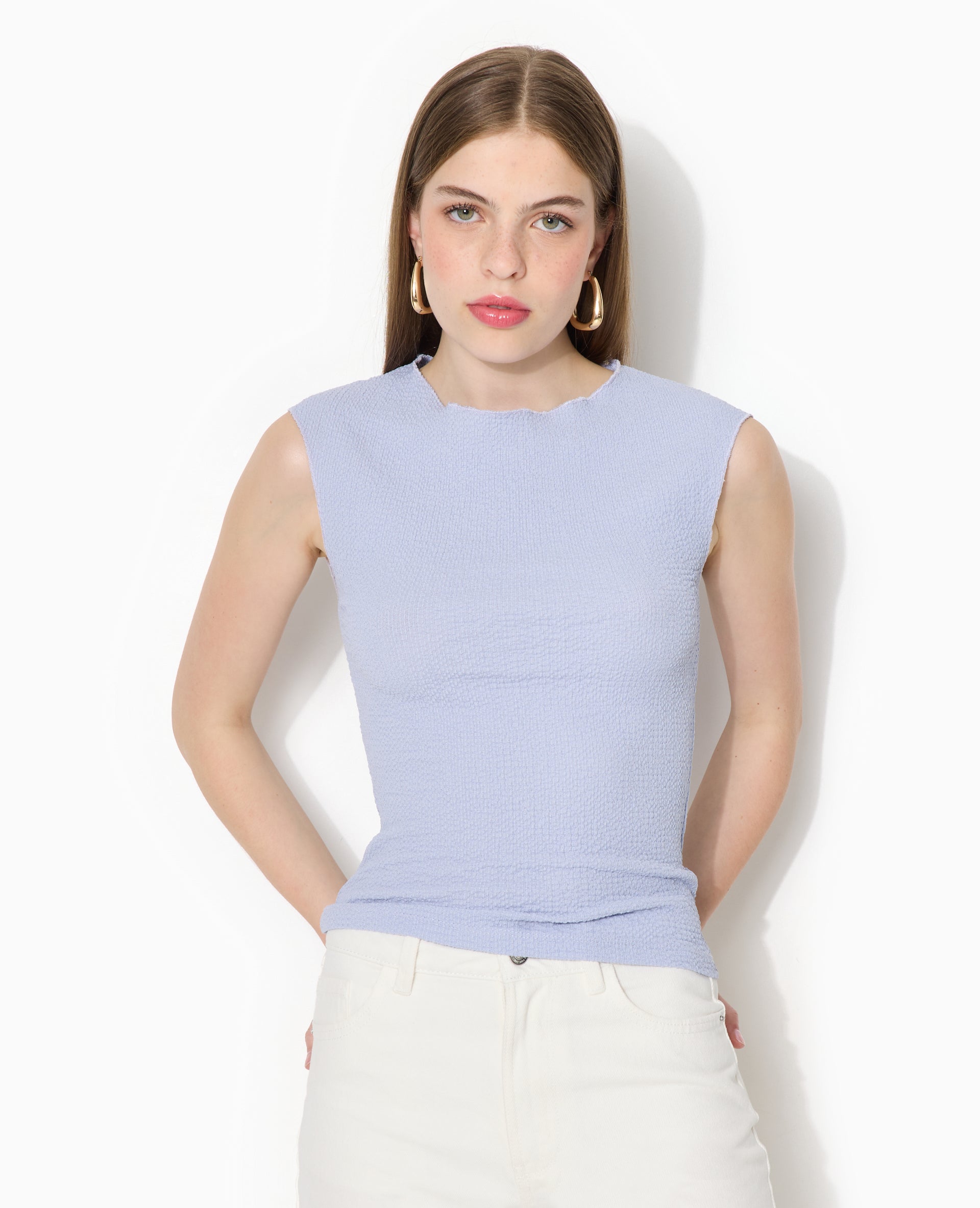 Top sans manches en tissu reliefé
