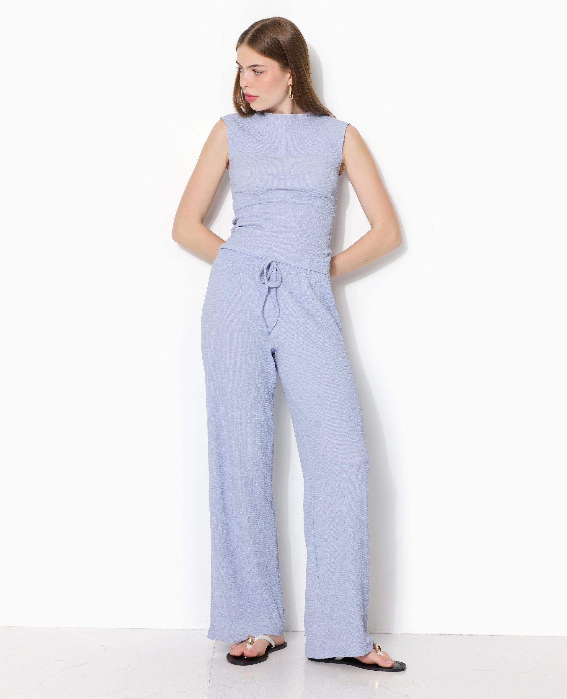 Top sans manches en tissu reliefé