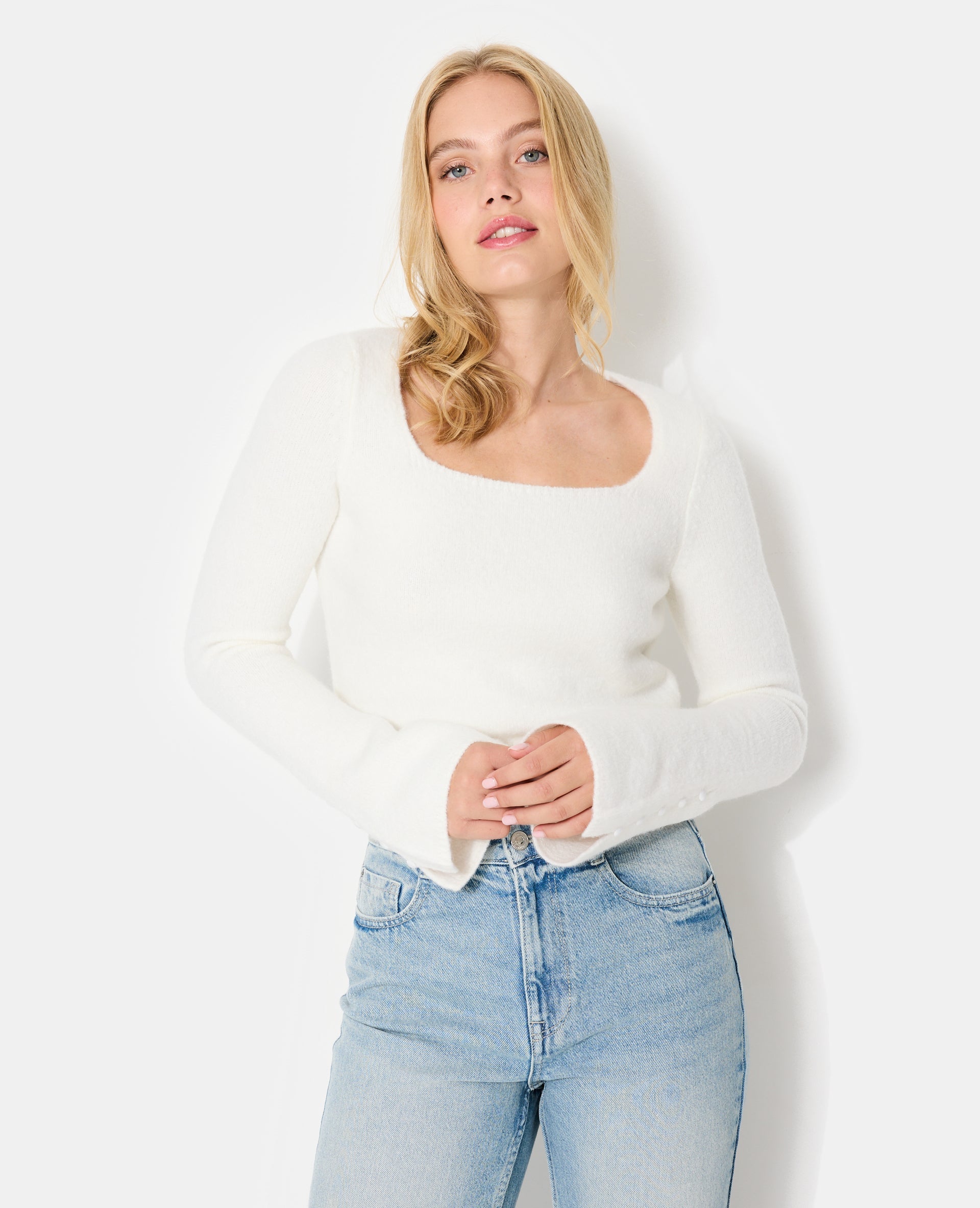 Pull encolure carrée avec manches flare