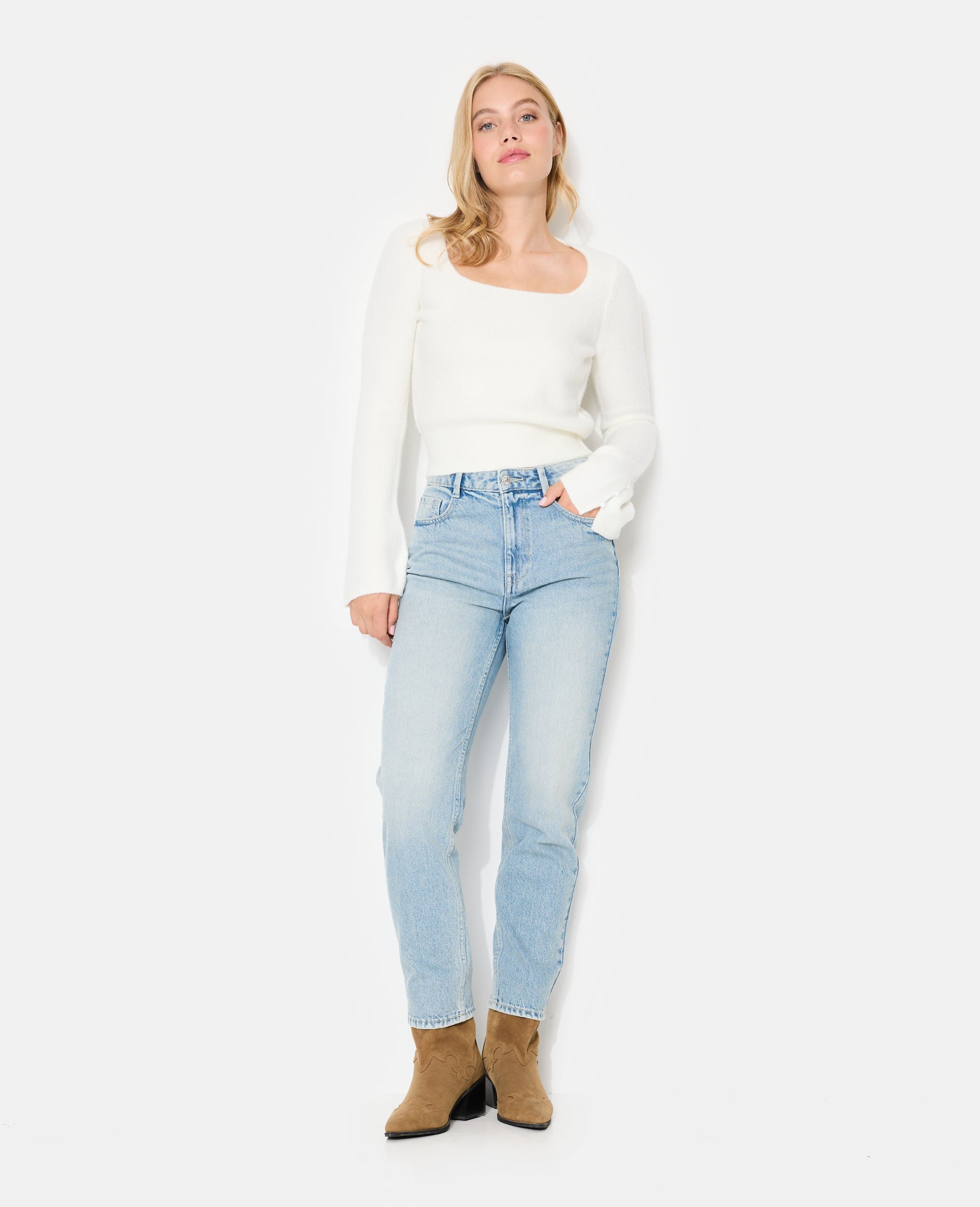 Pull encolure carrée avec manches flare
