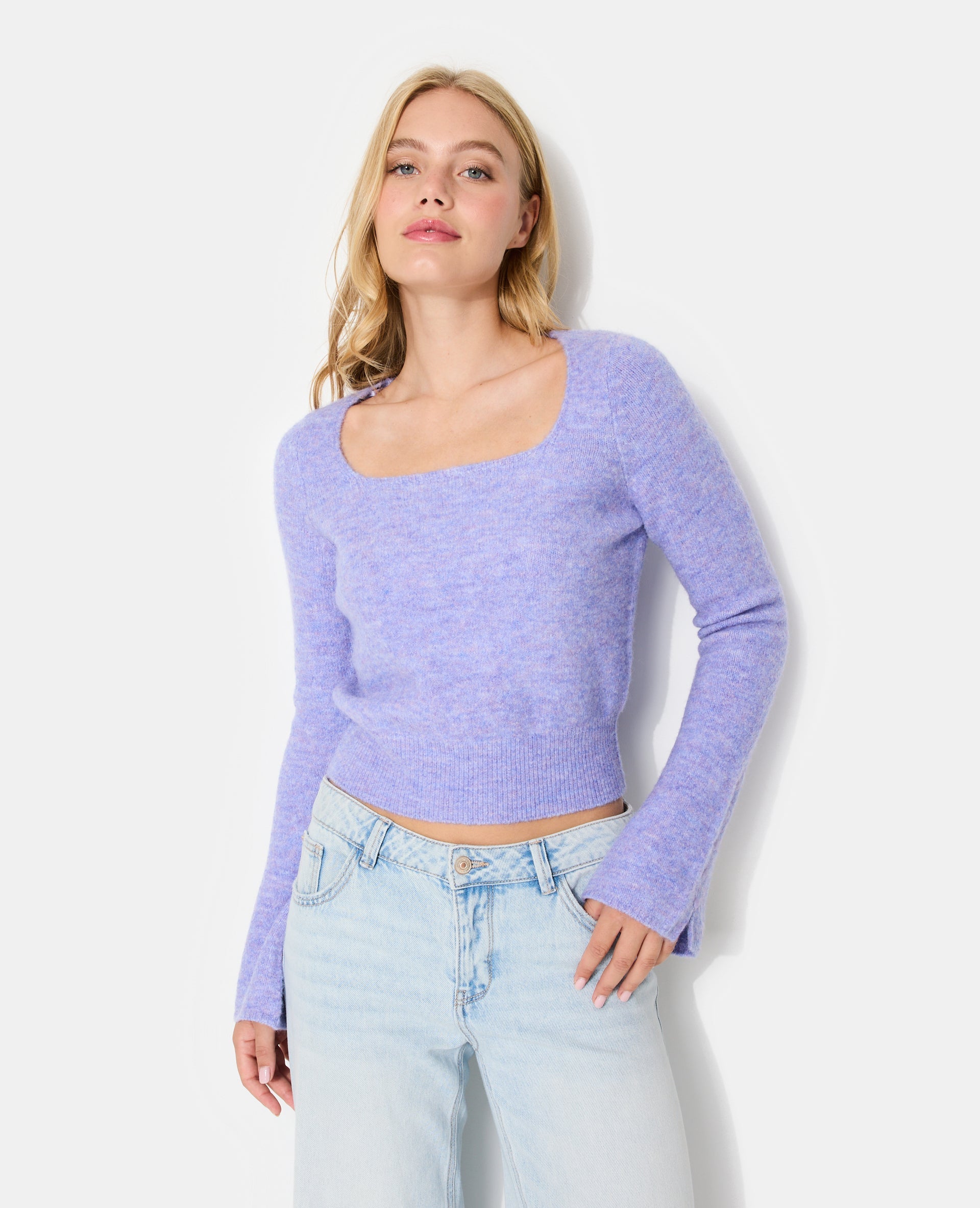 Pull encolure carrée avec manches flare