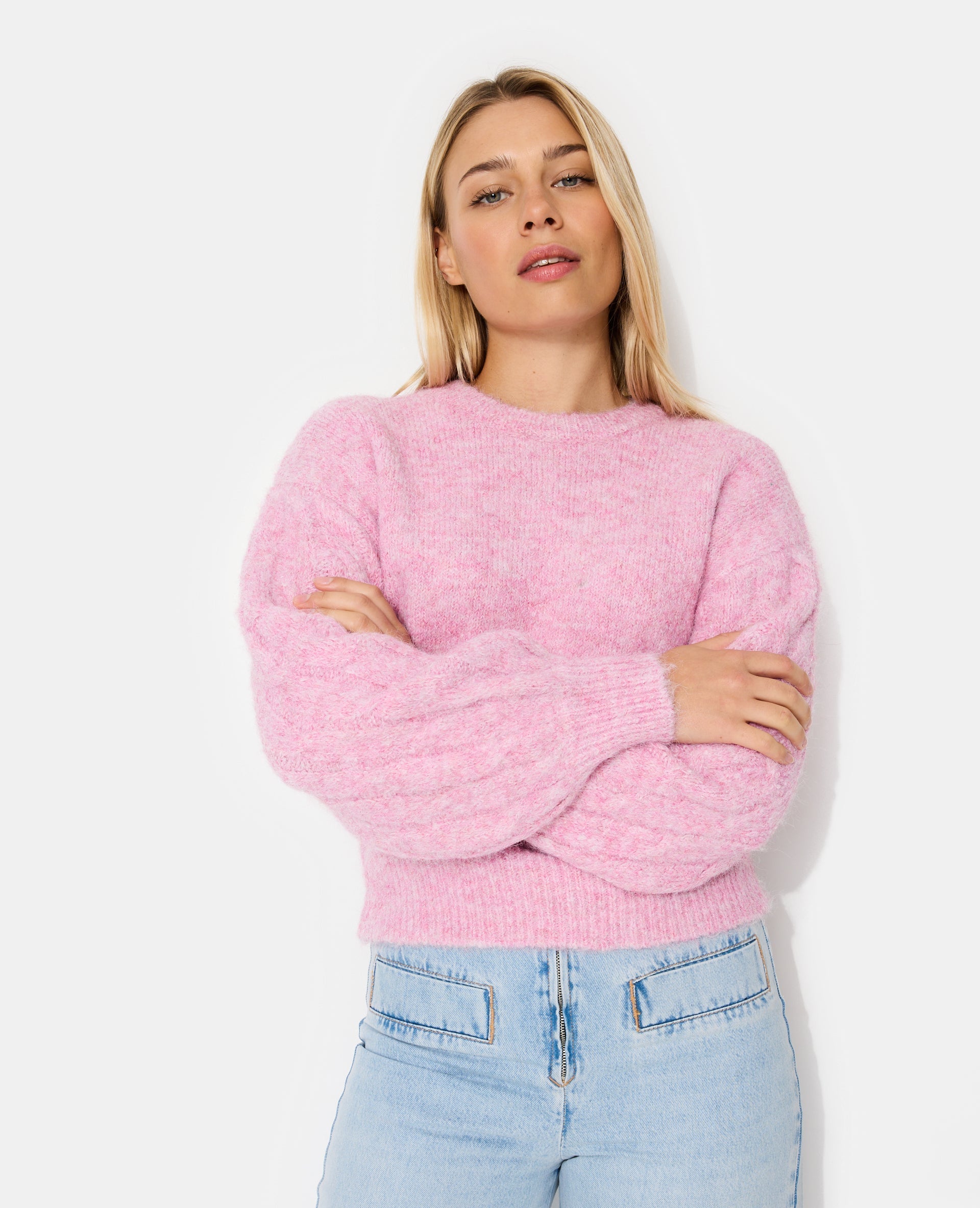 Pull ample avec manches en maille torsadée