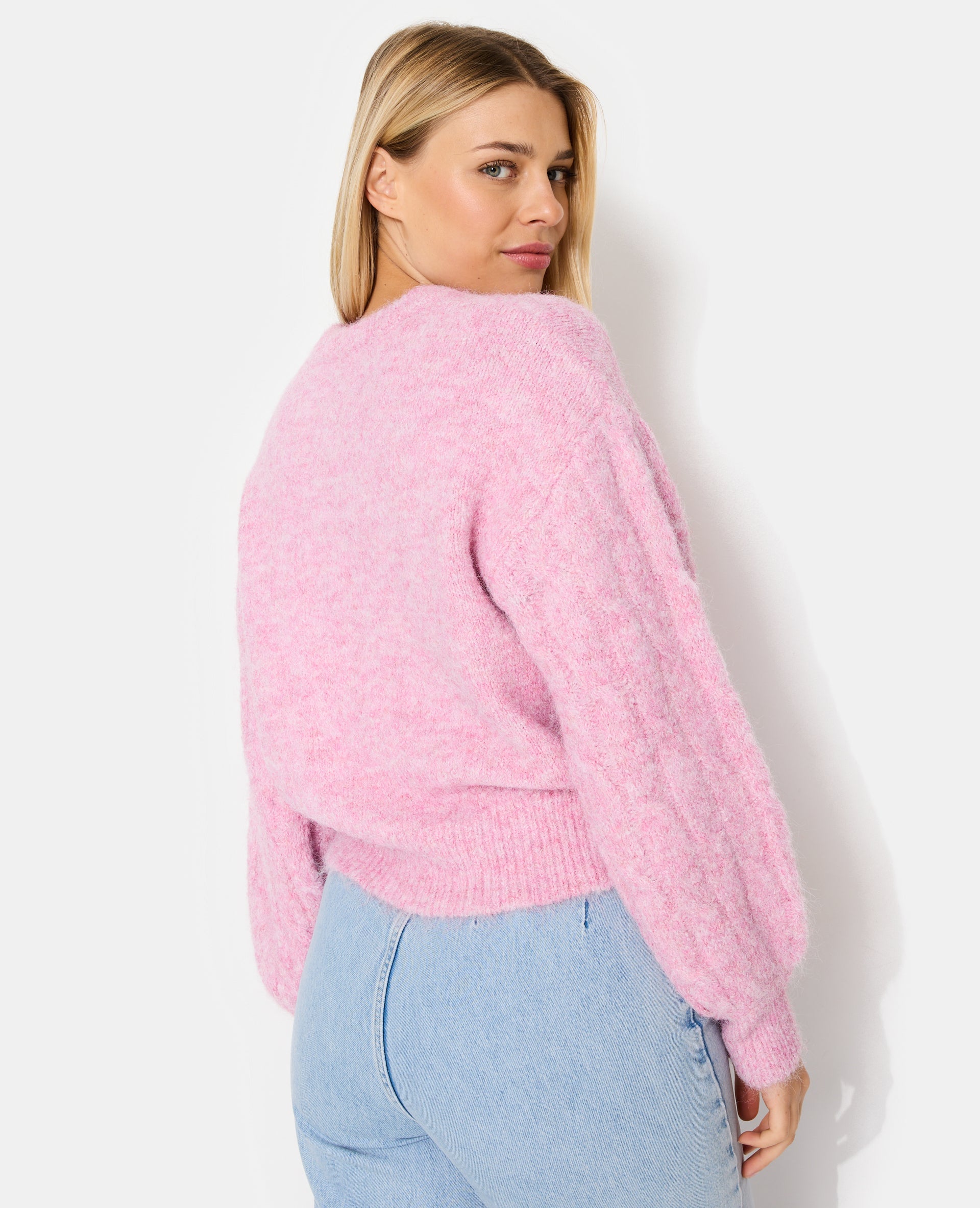 Pull ample avec manches en maille torsadée