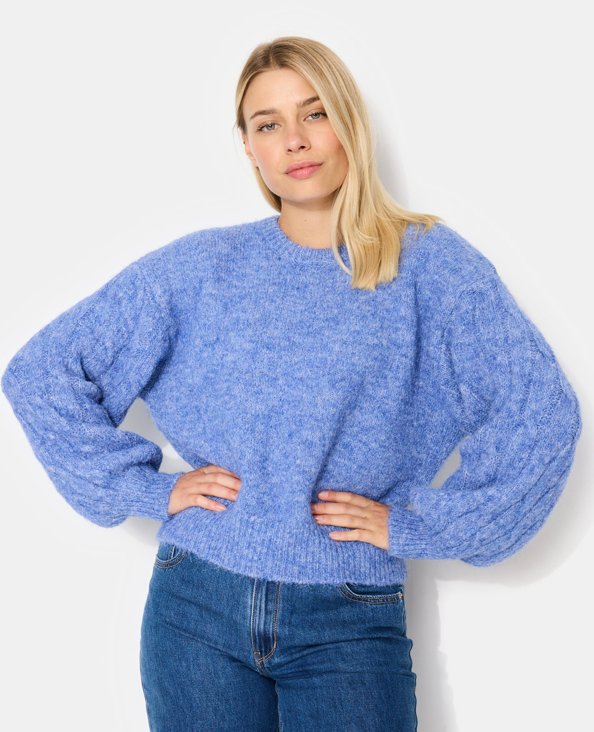 Pull ample avec manches en maille torsadée