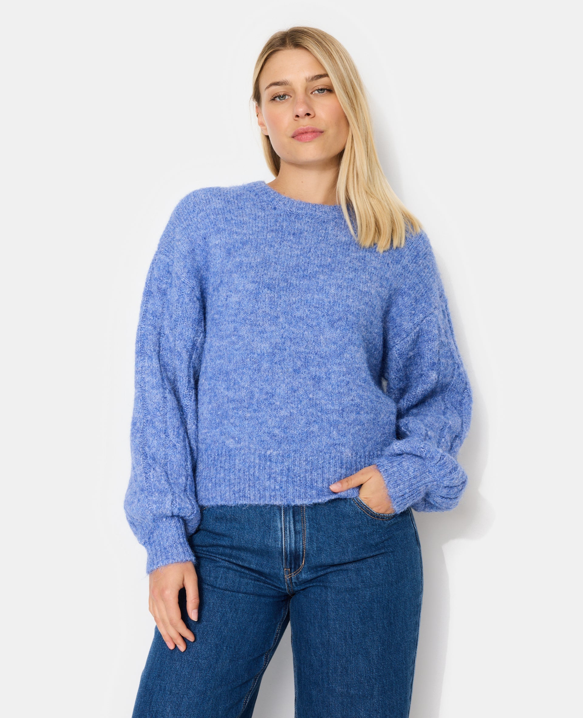 Pull ample avec manches en maille torsadée