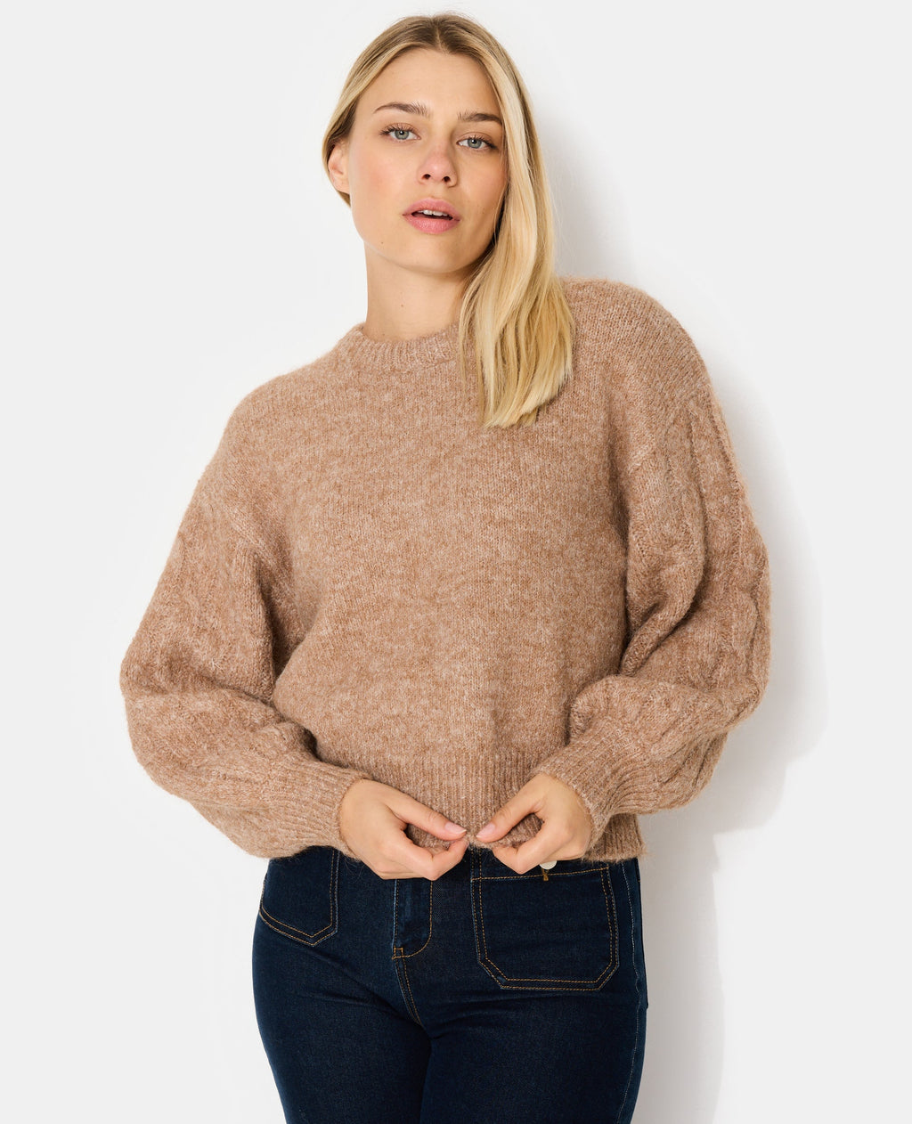 Pull ample avec manches en maille torsadée