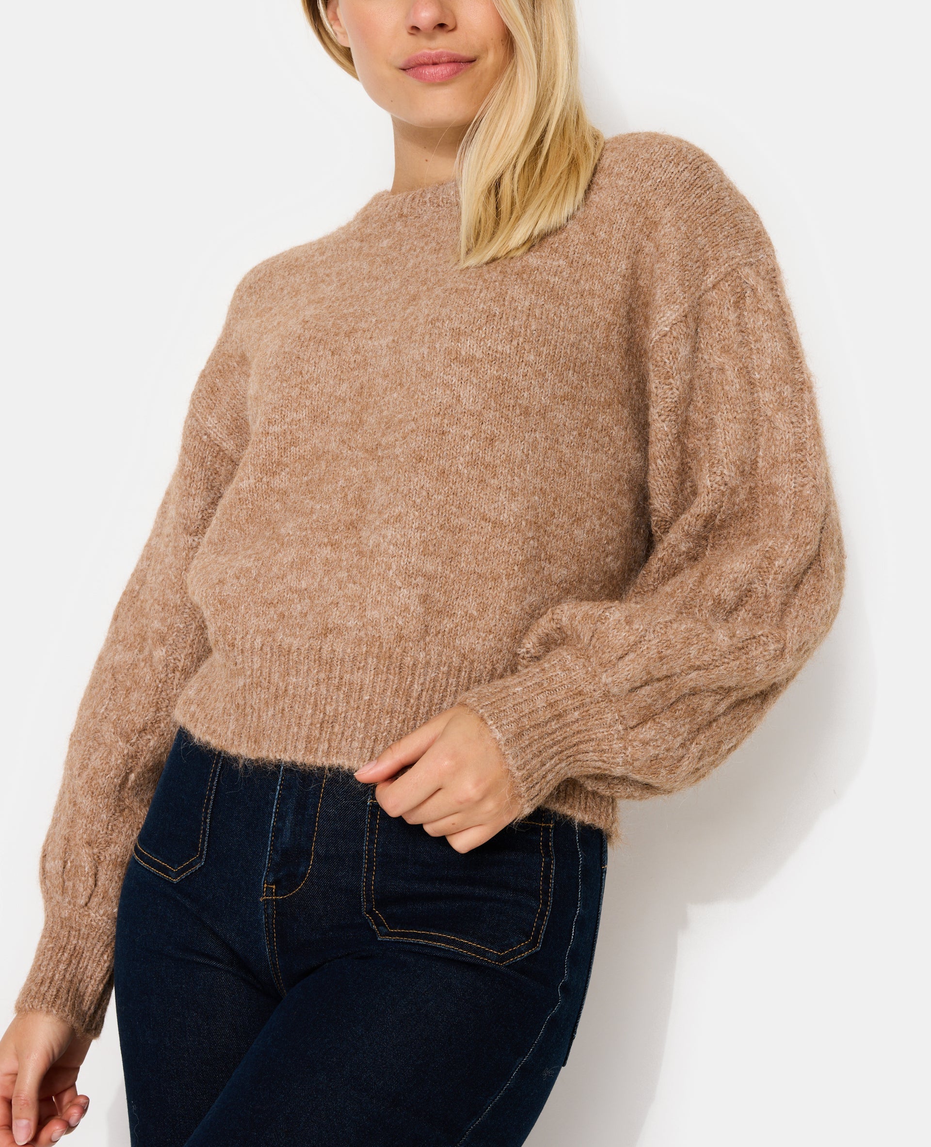 Pull ample avec manches en maille torsadée
