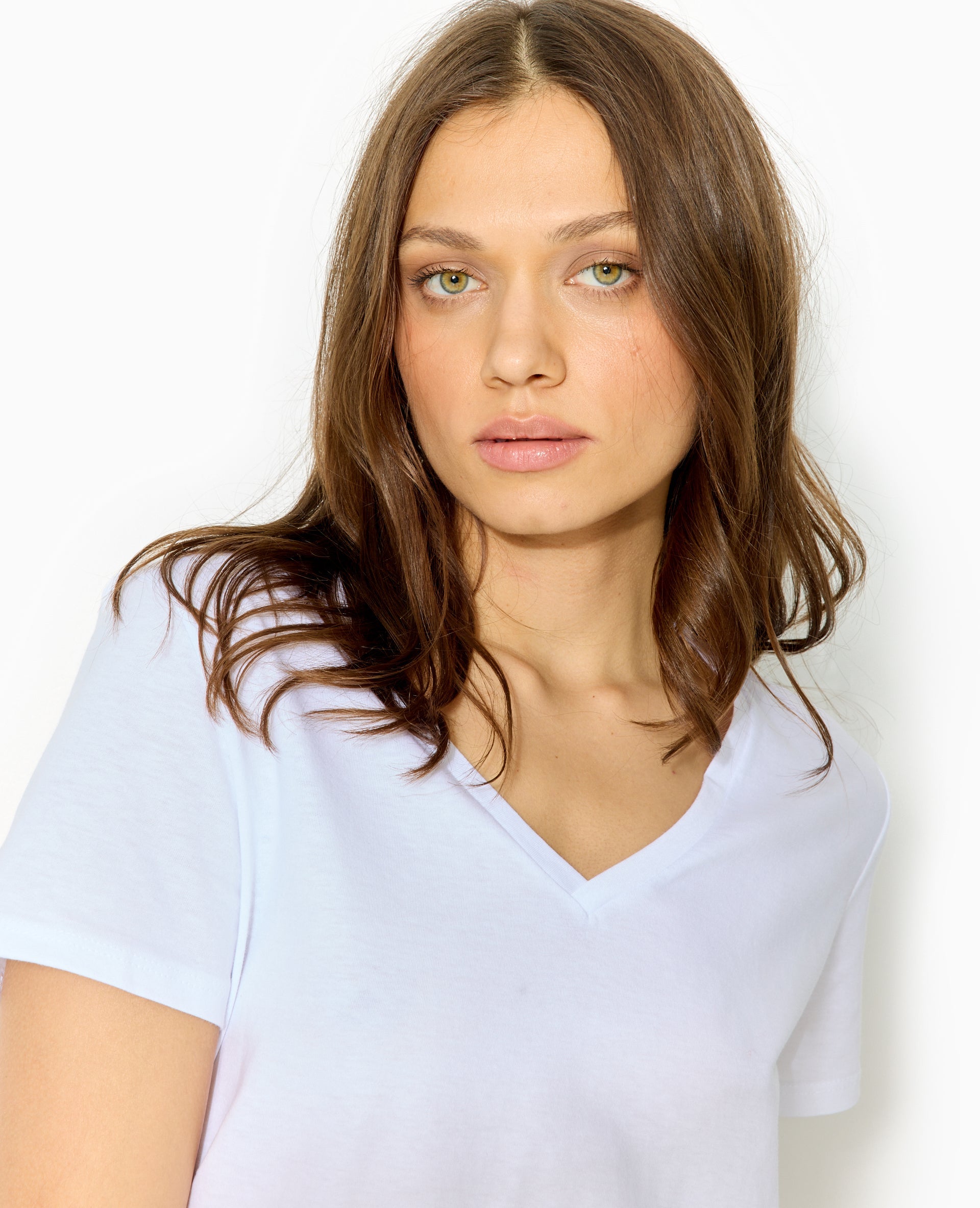 T-shirt col V manches courtes