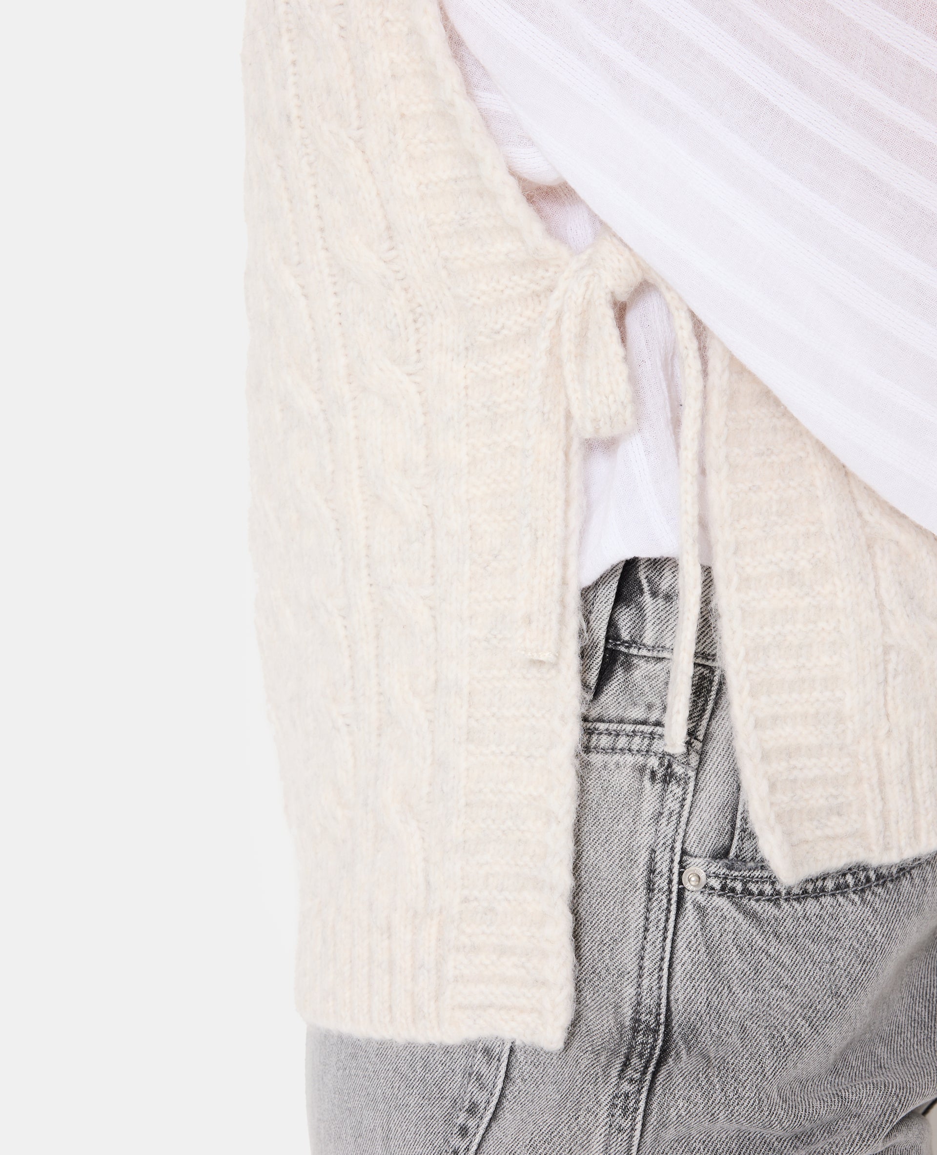 Pull sans manches en maille torsadée avec nouettes