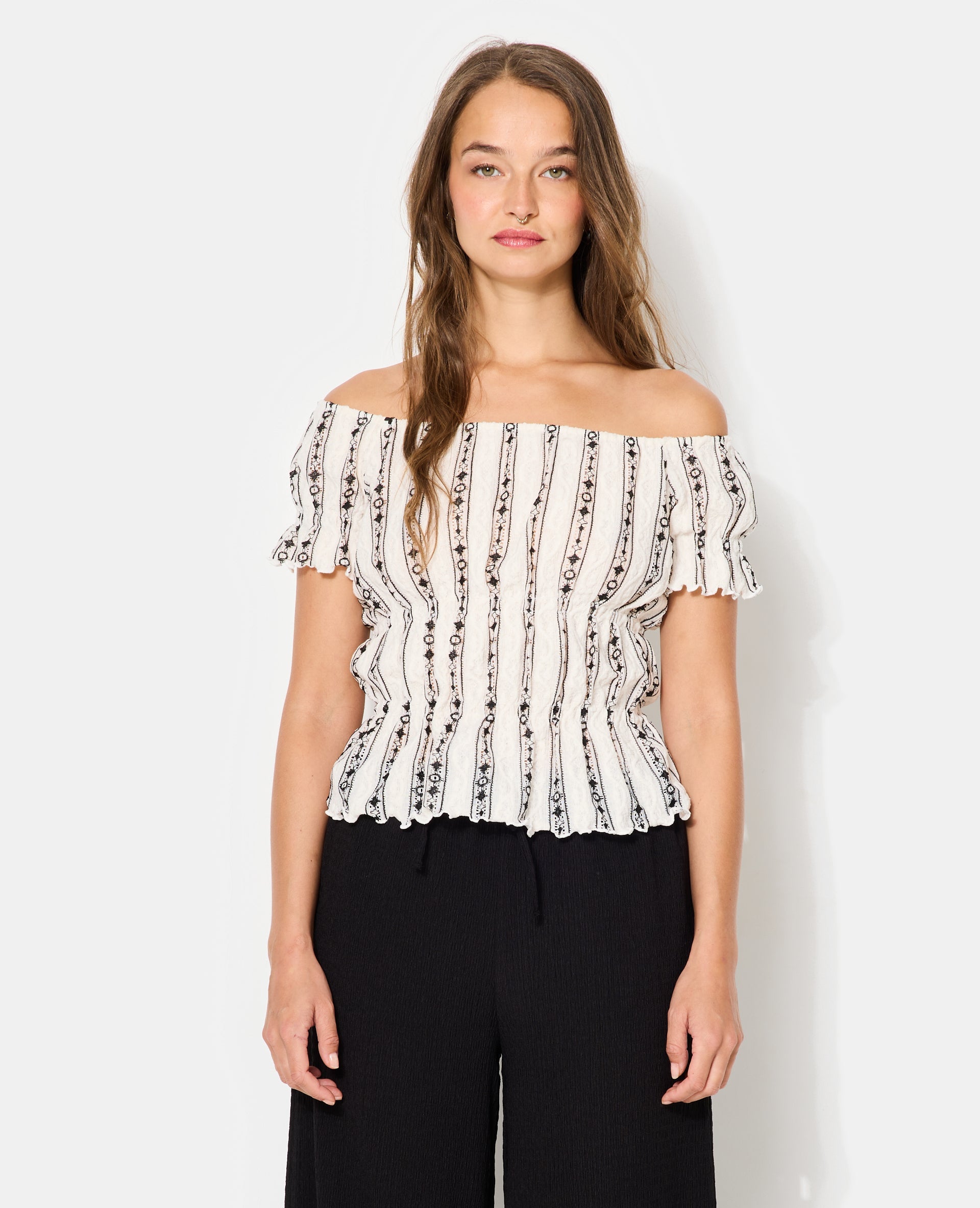 Top encolure Bardot en tissu fantaisie