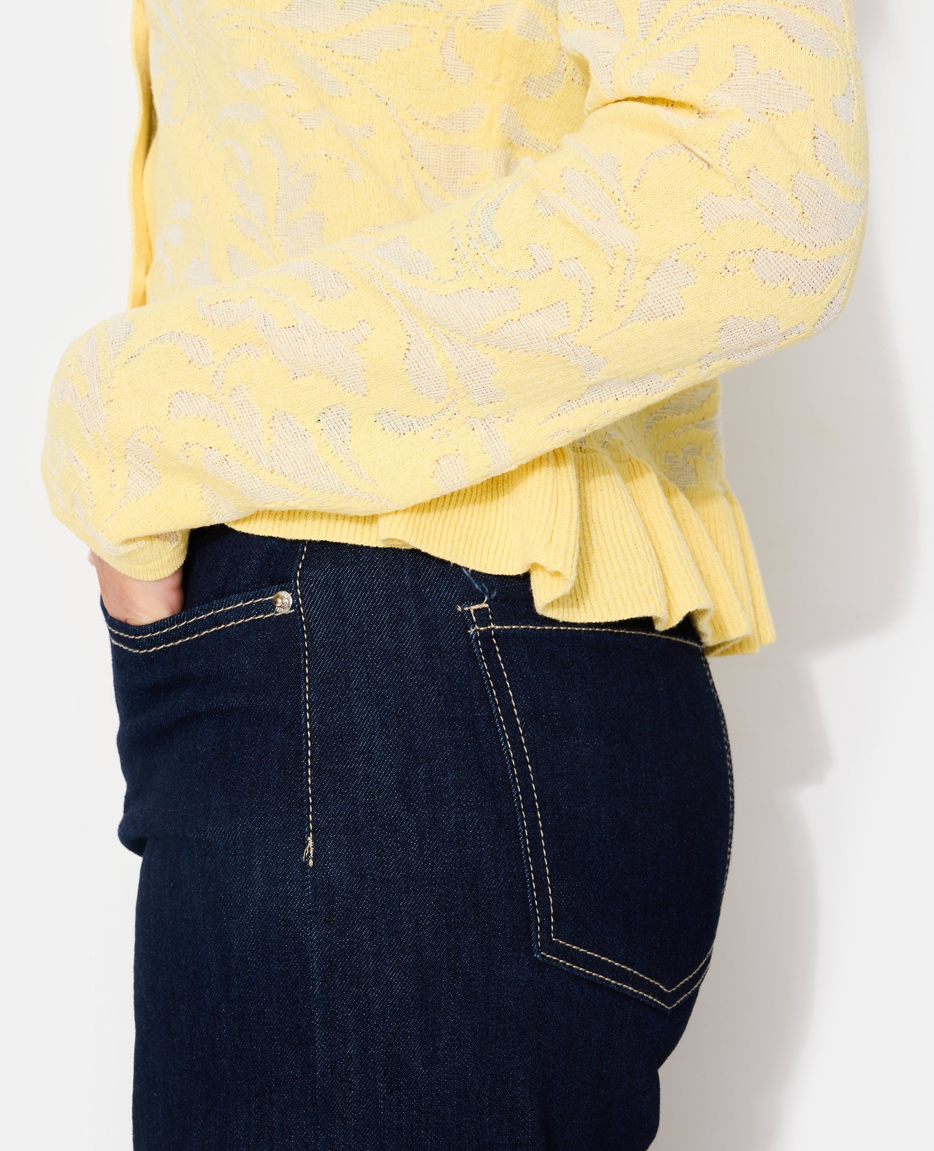 Gilet en maille effet jacquard avec boutons fantaisie