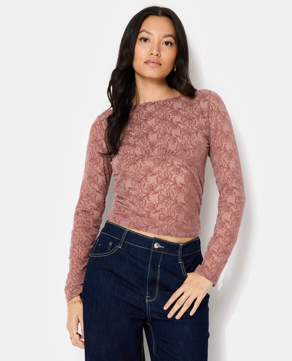 Top en résille avec motifs fleurs en velours