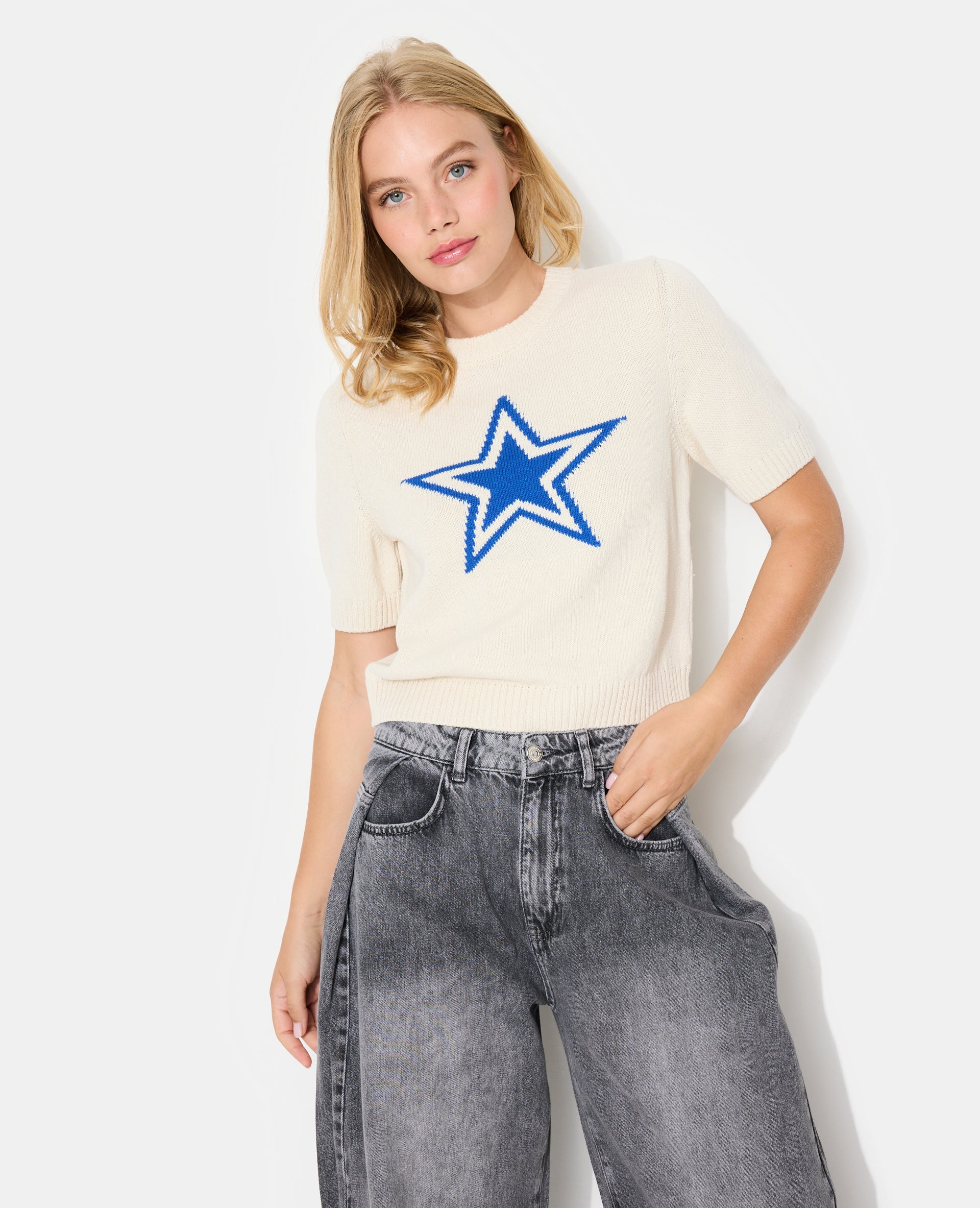 Pull manches courtes avec étoile