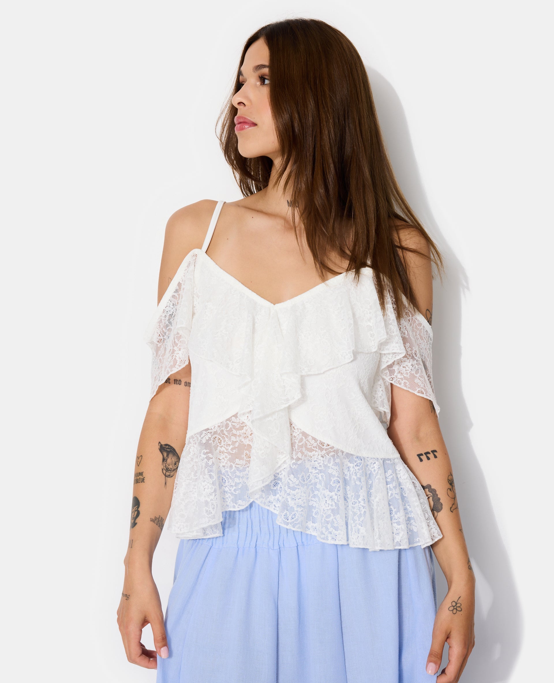 Top à bretelles en dentelle avec volants