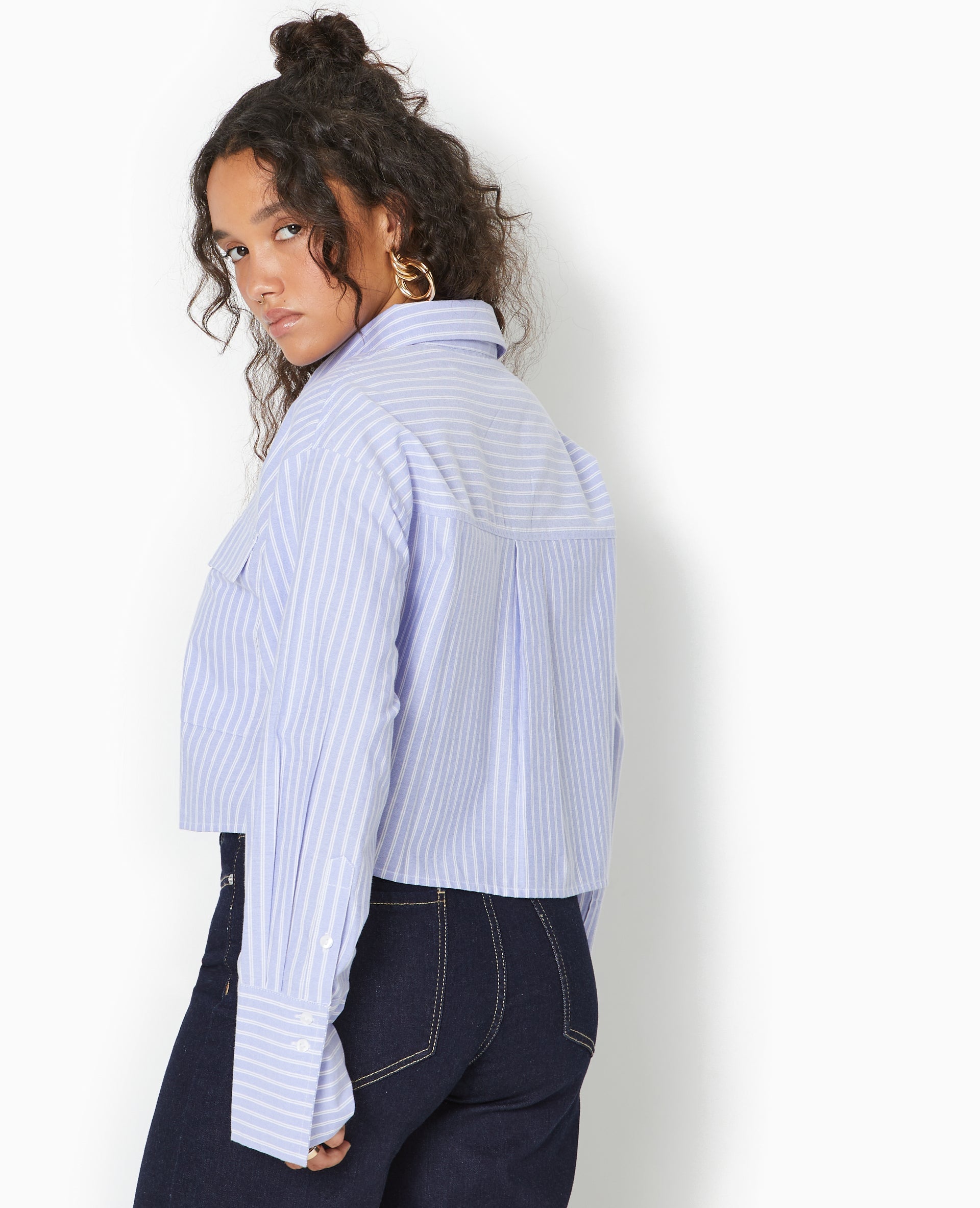 Chemise cropped manches longues motif rayures