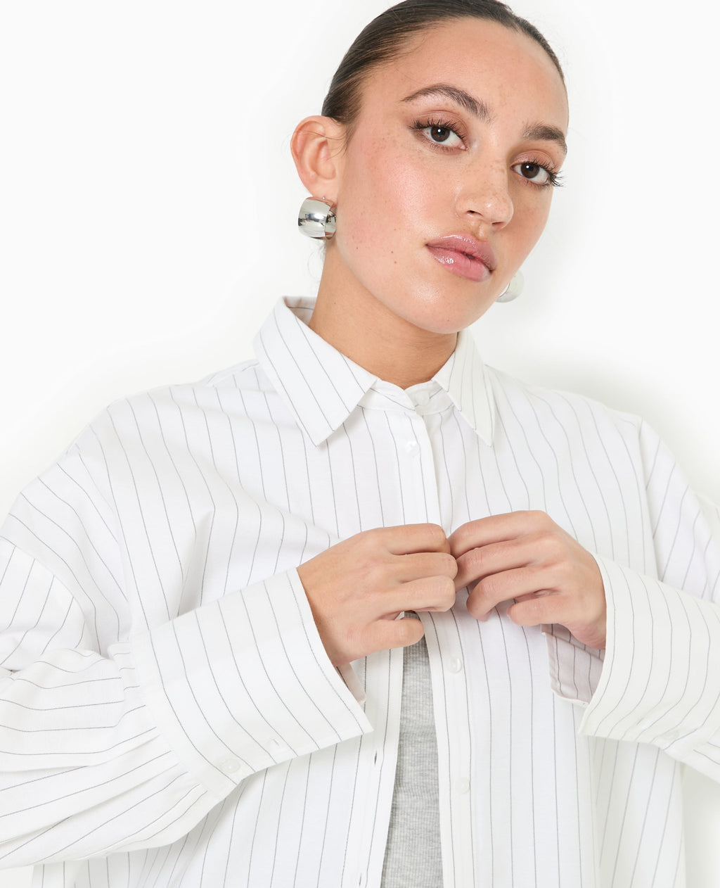 Chemise oversize rayée avec ouverture dos