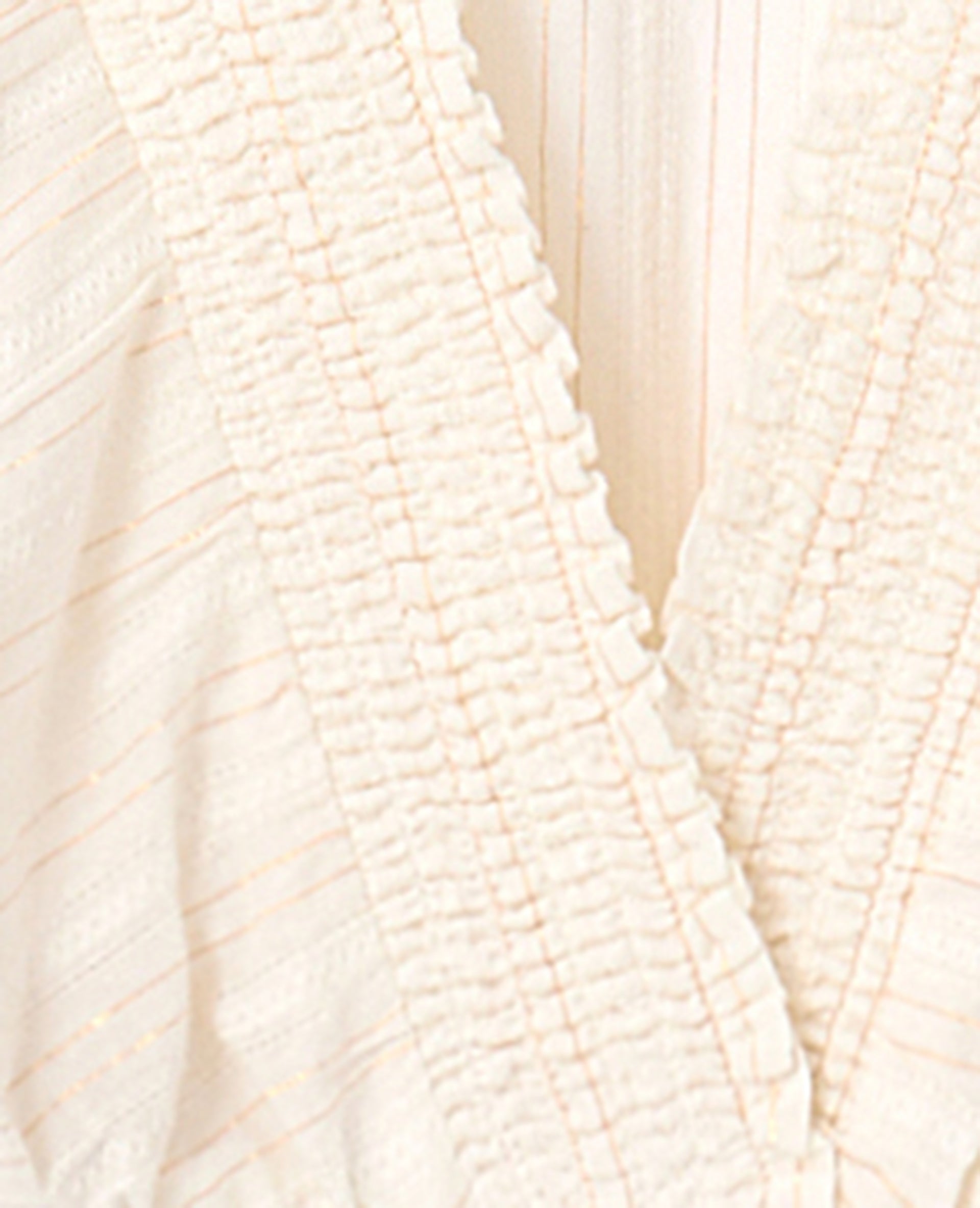 Blouse décolletée avec manches chauve-souris