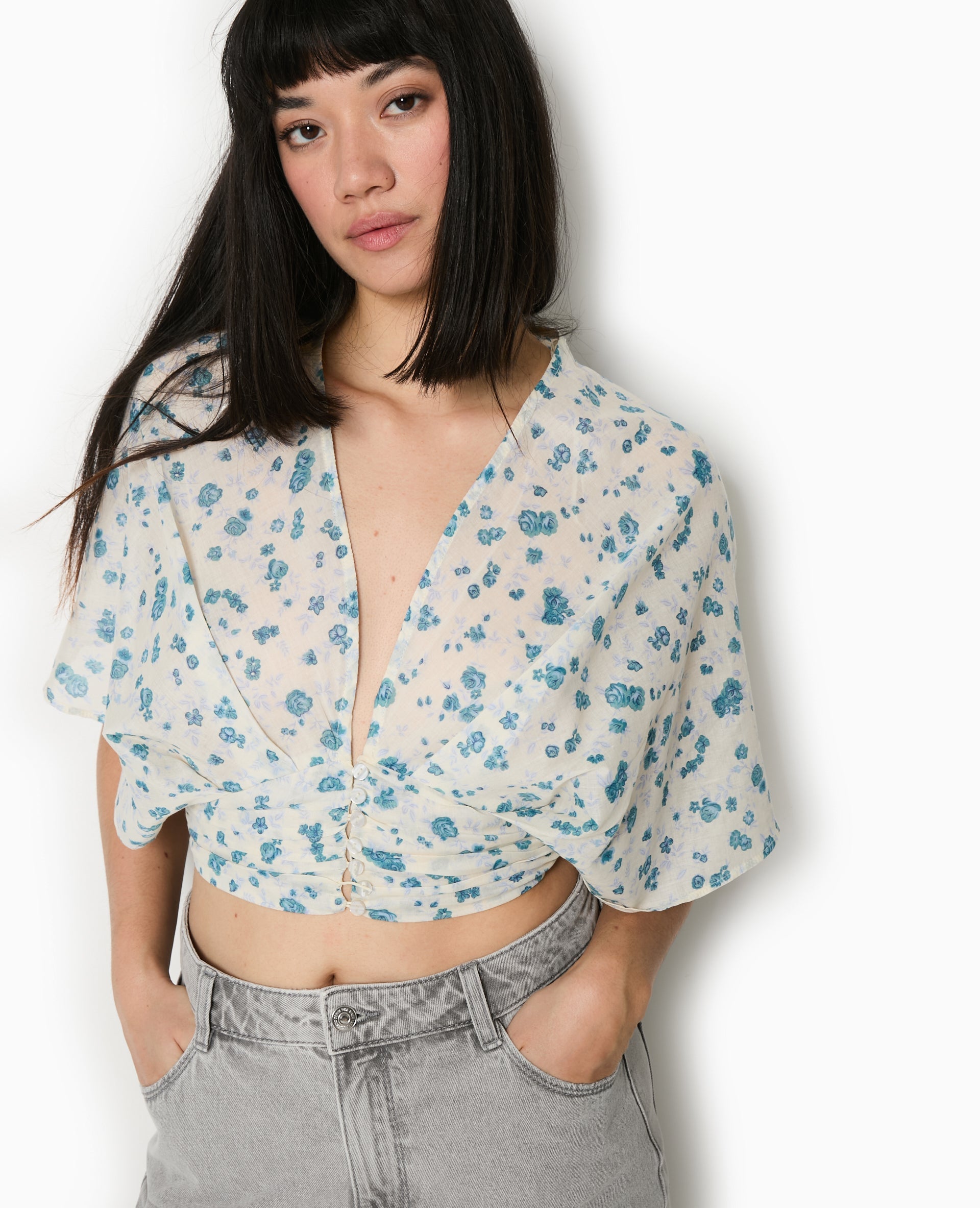 Blouse courte manches papillons motif fleurs