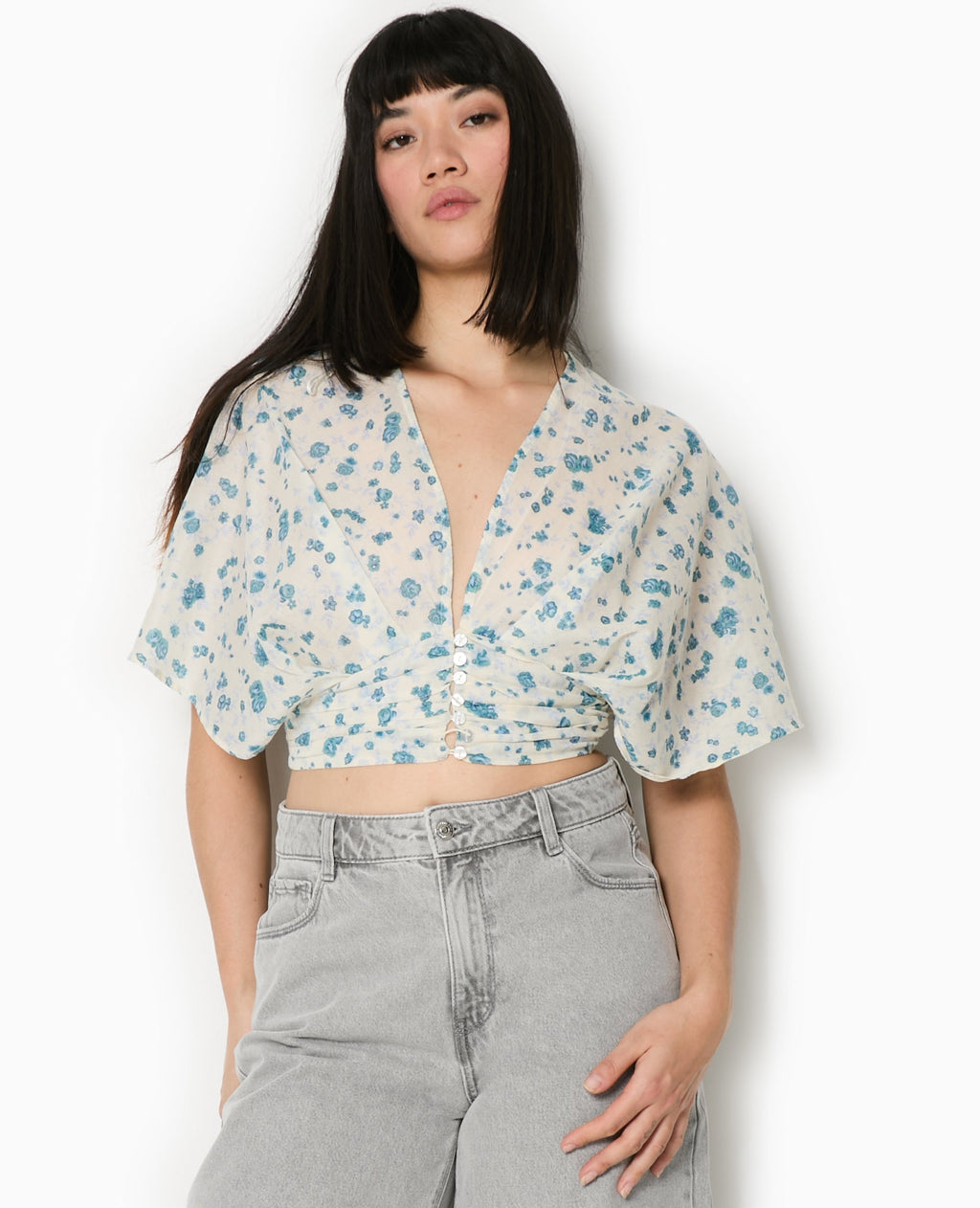 Blouse courte manches papillons motif fleurs