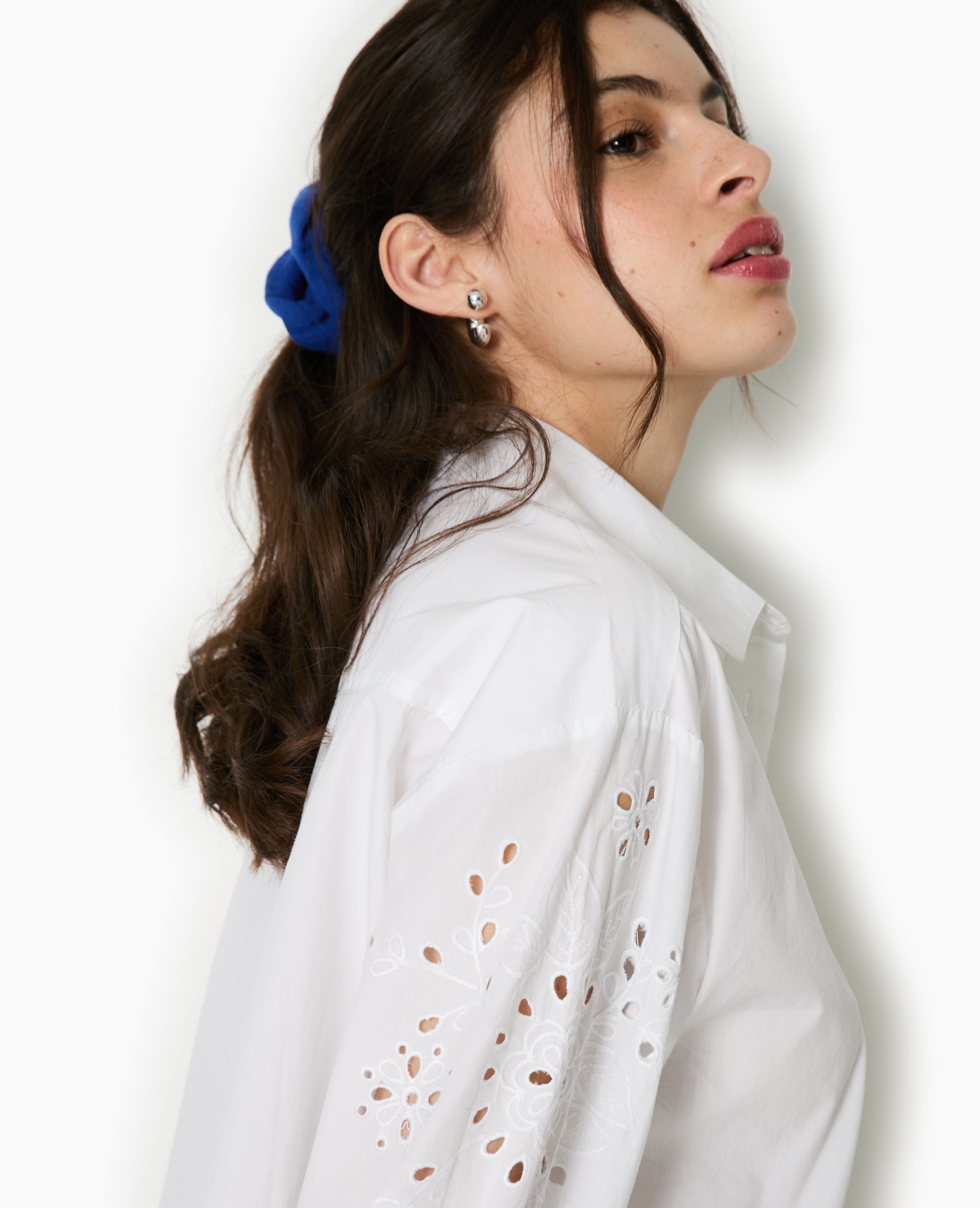 Chemise avec manches broderie anglaise