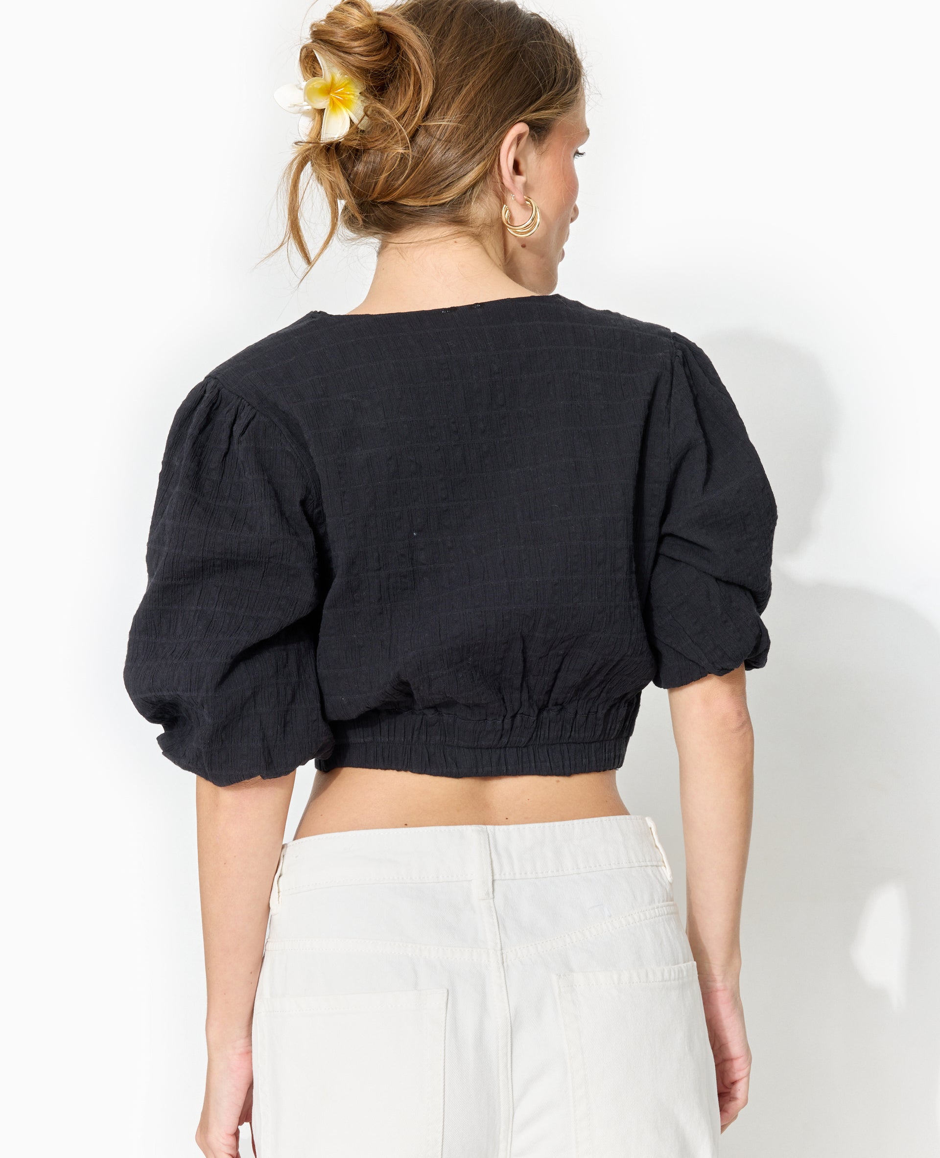 Blouse courte encolure V croisée