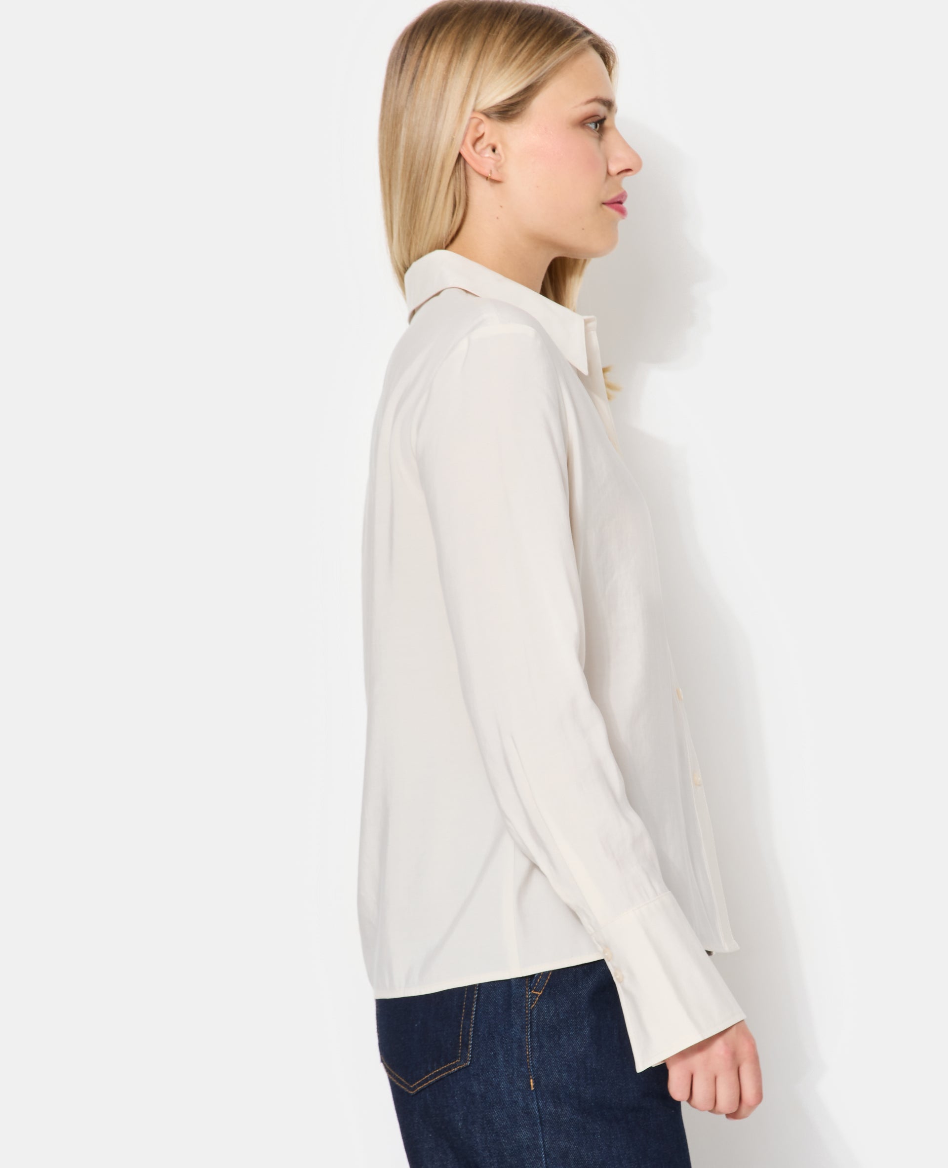 Chemise en tissu effet peau de pêche