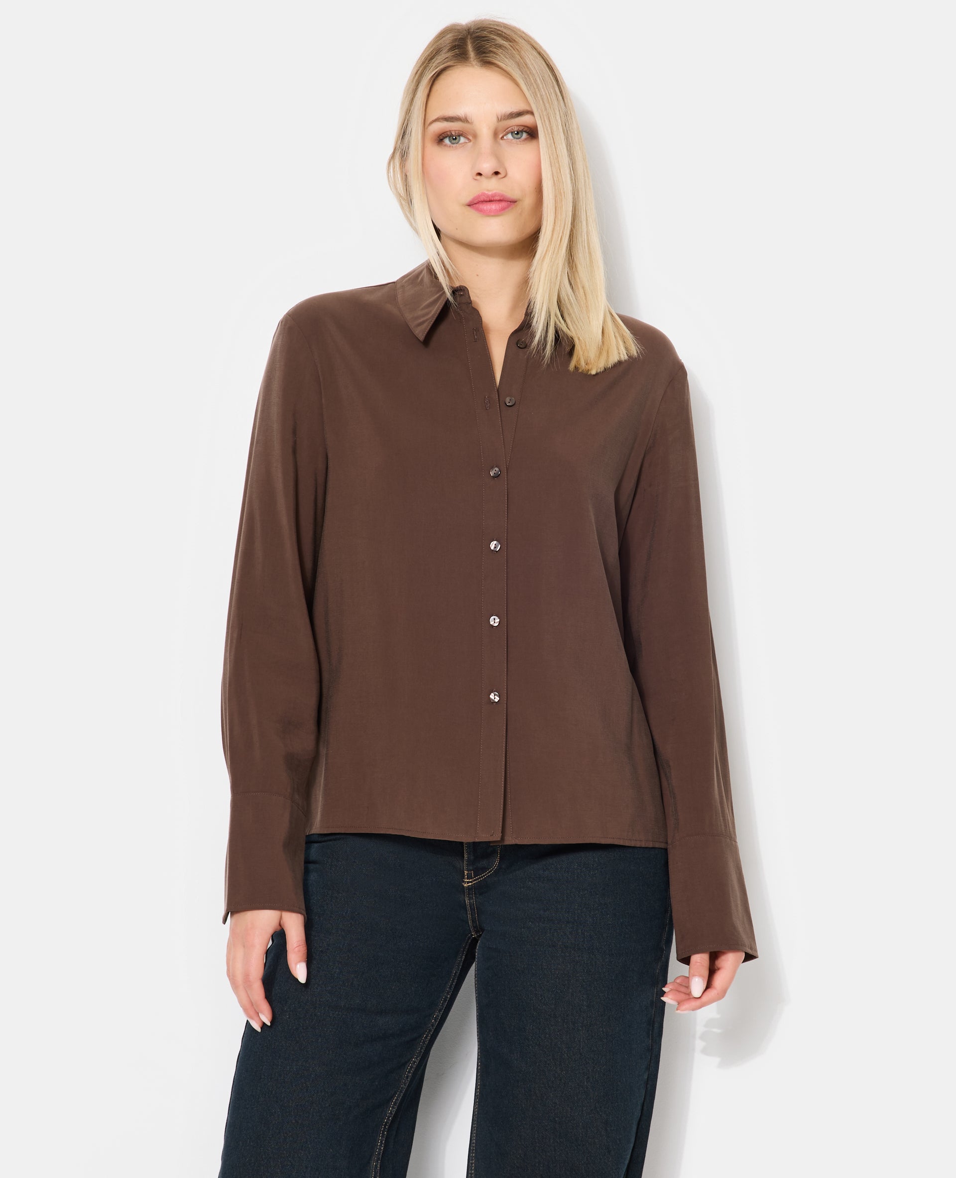 Chemise en tissu effet peau de pêche
