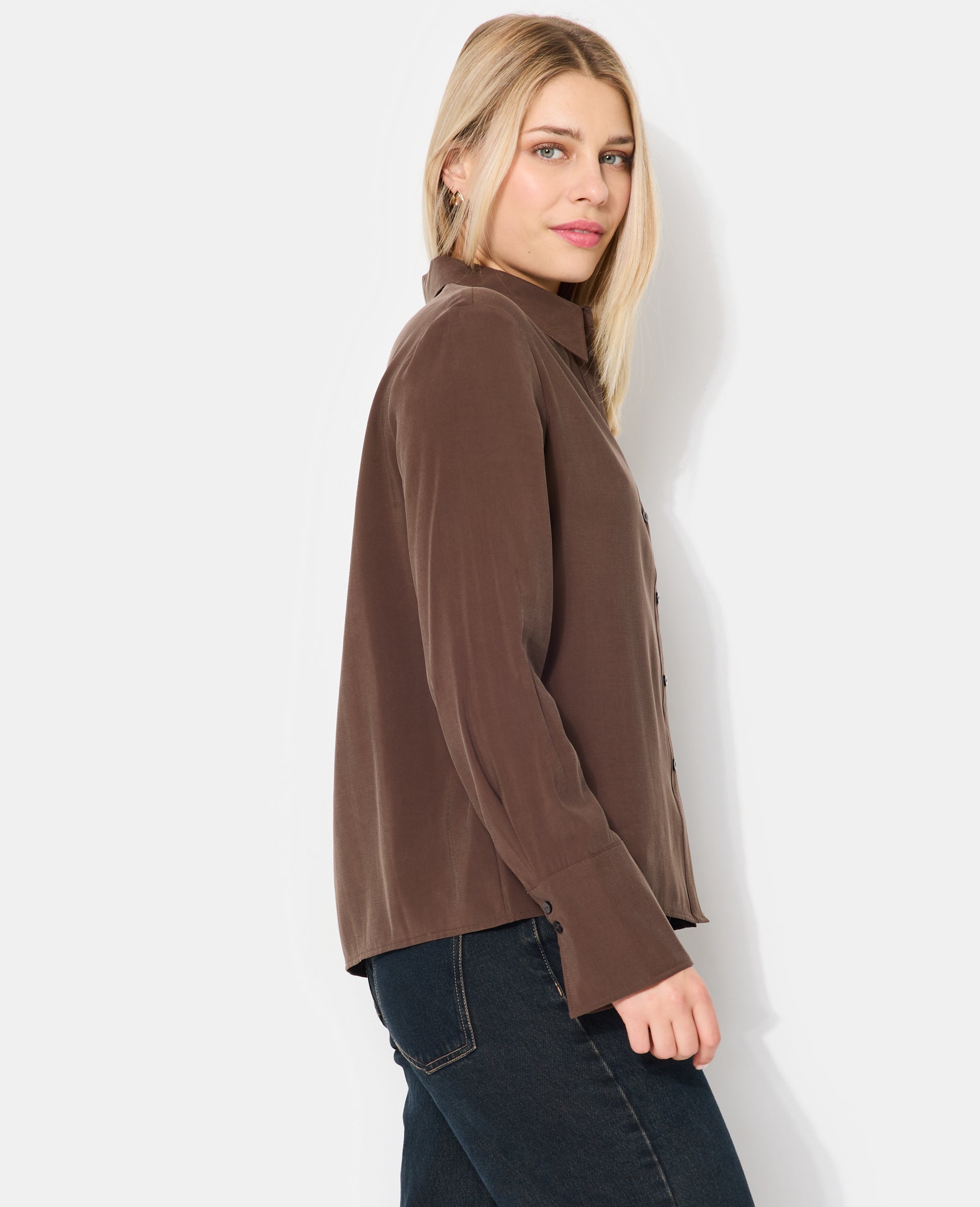 Chemise en tissu effet peau de pêche
