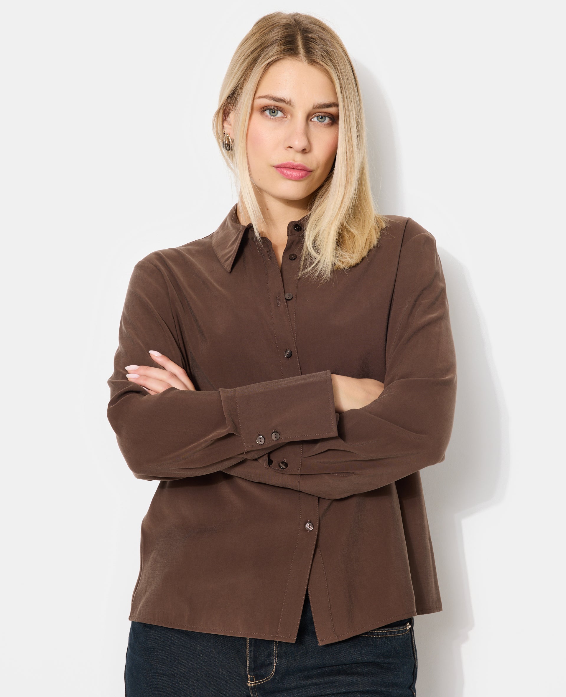 Chemise en tissu effet peau de pêche